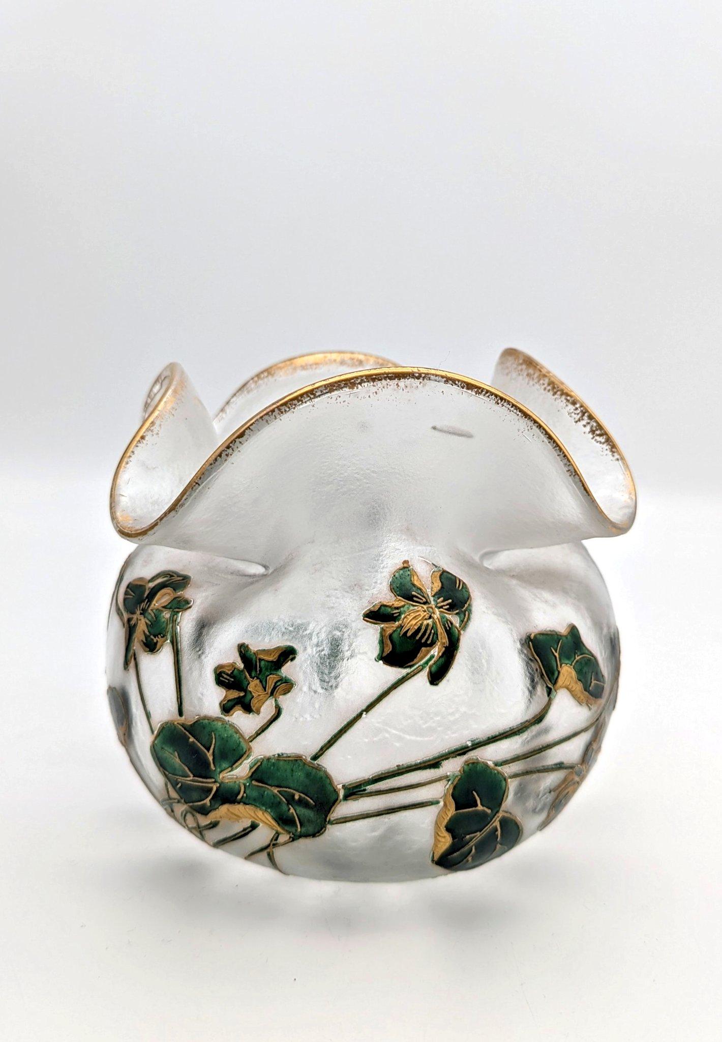 Eine schöne und frühe florale Jugendstilvase von Legras Saint Denis, um 1895 (Glas) im Angebot