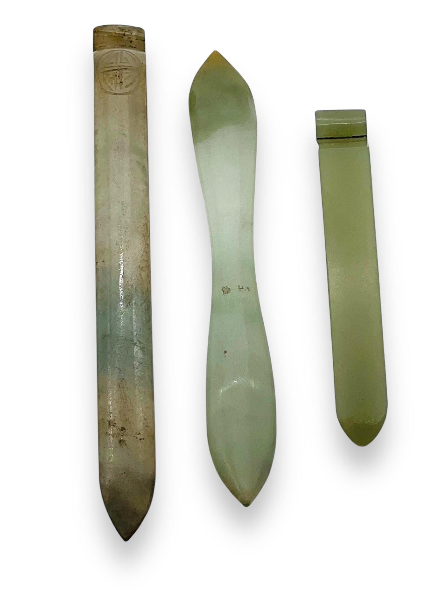 19th Century A Nice Collection of 19th Chinese Jade nephrite and jadeite hair ornaments For Sale