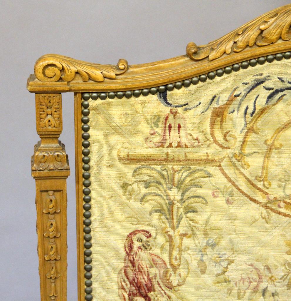 French Nice Early 20th Century Hand Knitted Tapestry Screen