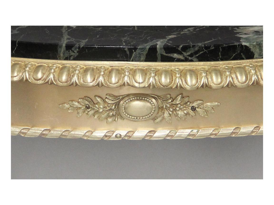 Belle Époque Belle table d'appoint en bronze doré de style Louis XV du début du 20e siècle en vente