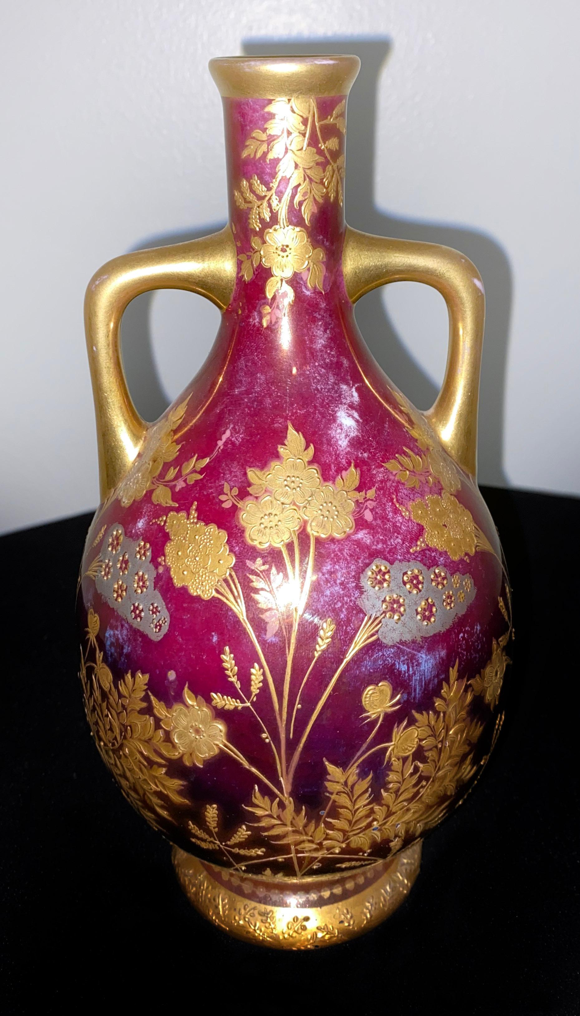 Austrian Nice Late 19th Century Vienna Style Porcelain Vase of Venus For Sale