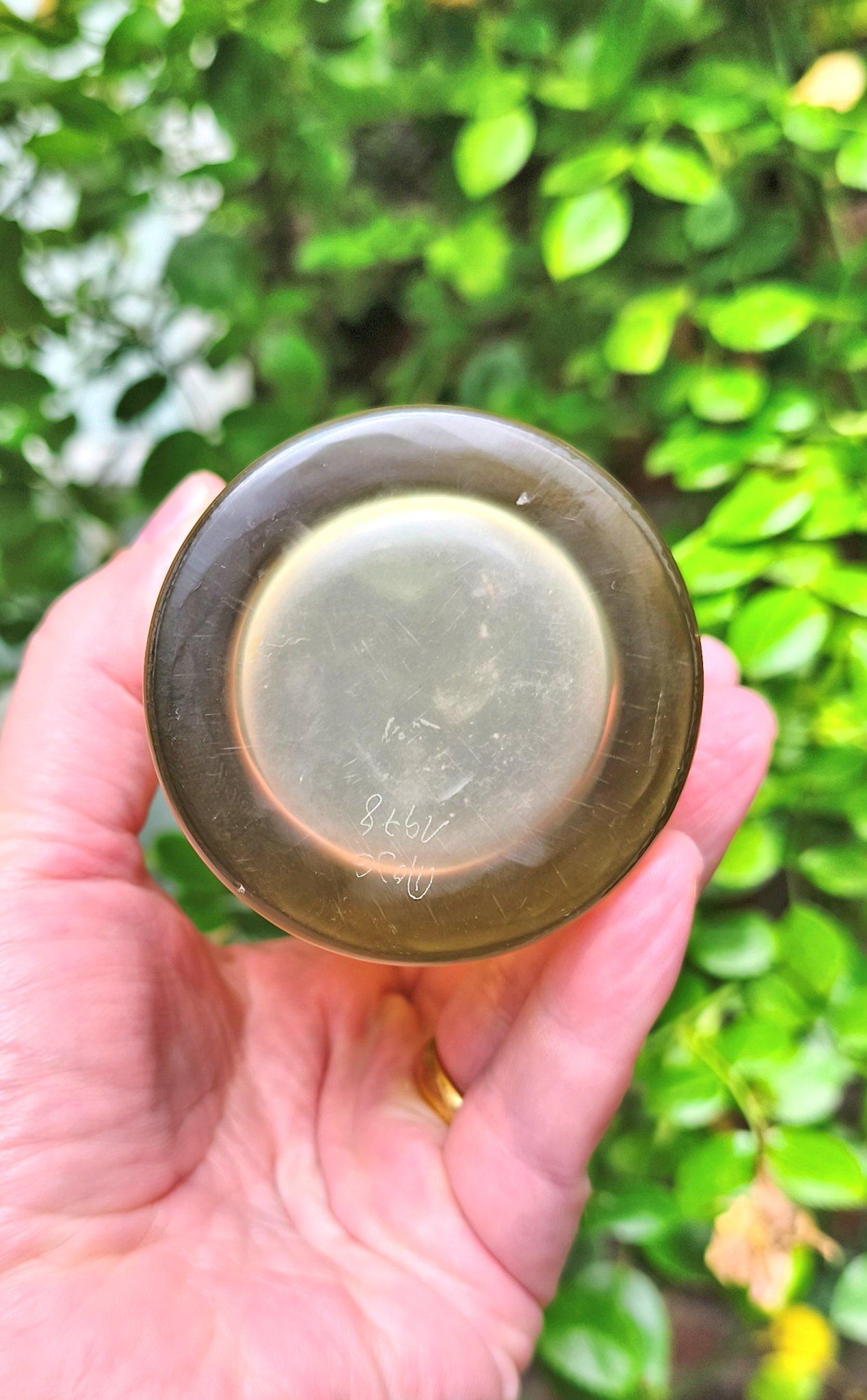 A nice painted vase by Klaus and Isgard Moje, made 1978 In Good Condition For Sale In Aachen, DE