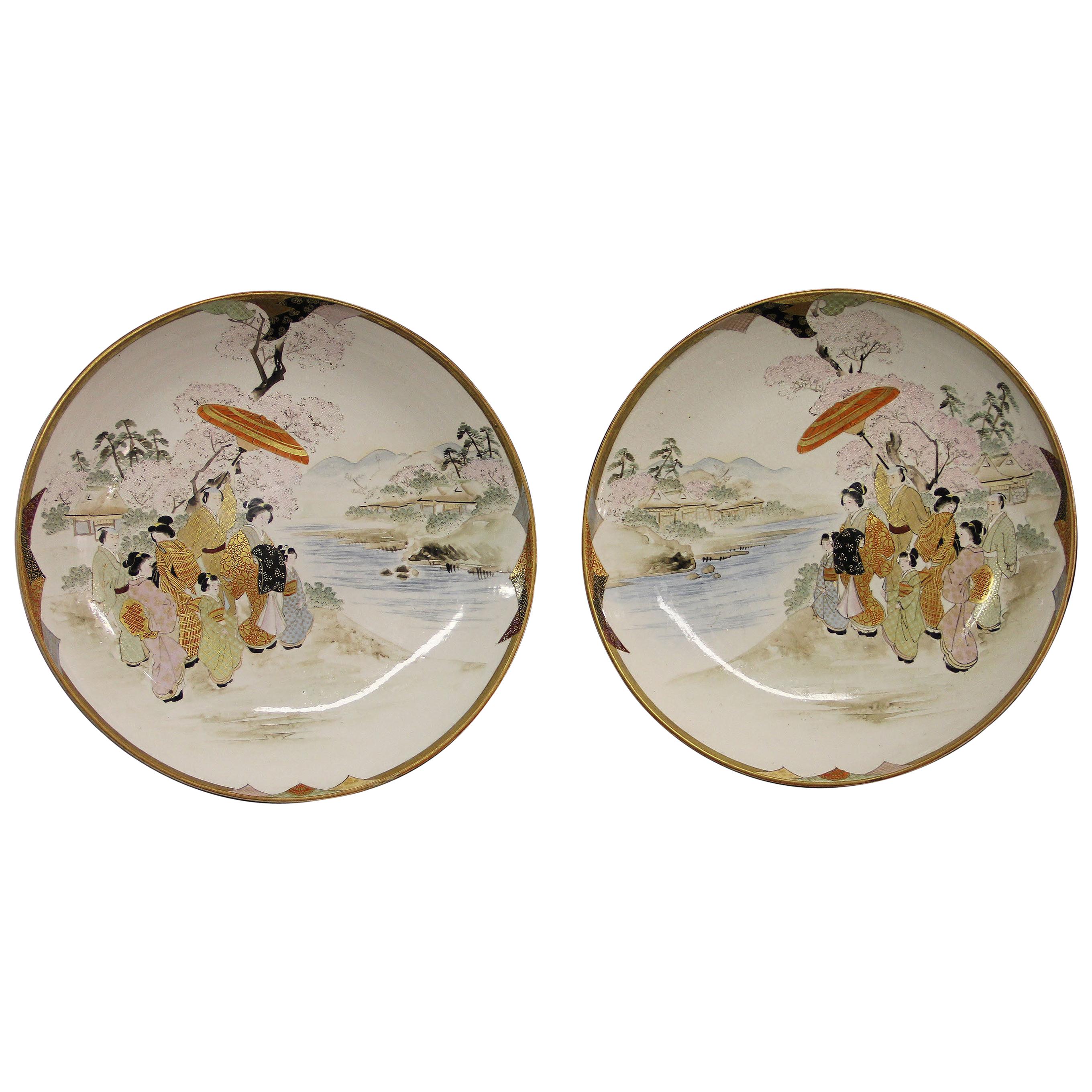 Nice Pair of Early 20th Century Japanese Kutani Plates