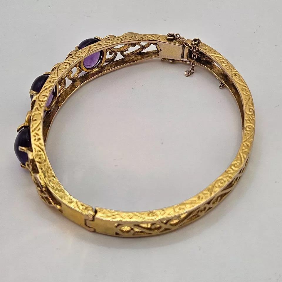 Bracelet jonc de style victorien en or jaune 9 carats et améthyste de belle qualité Bon état - En vente à Kenley surrey, GB