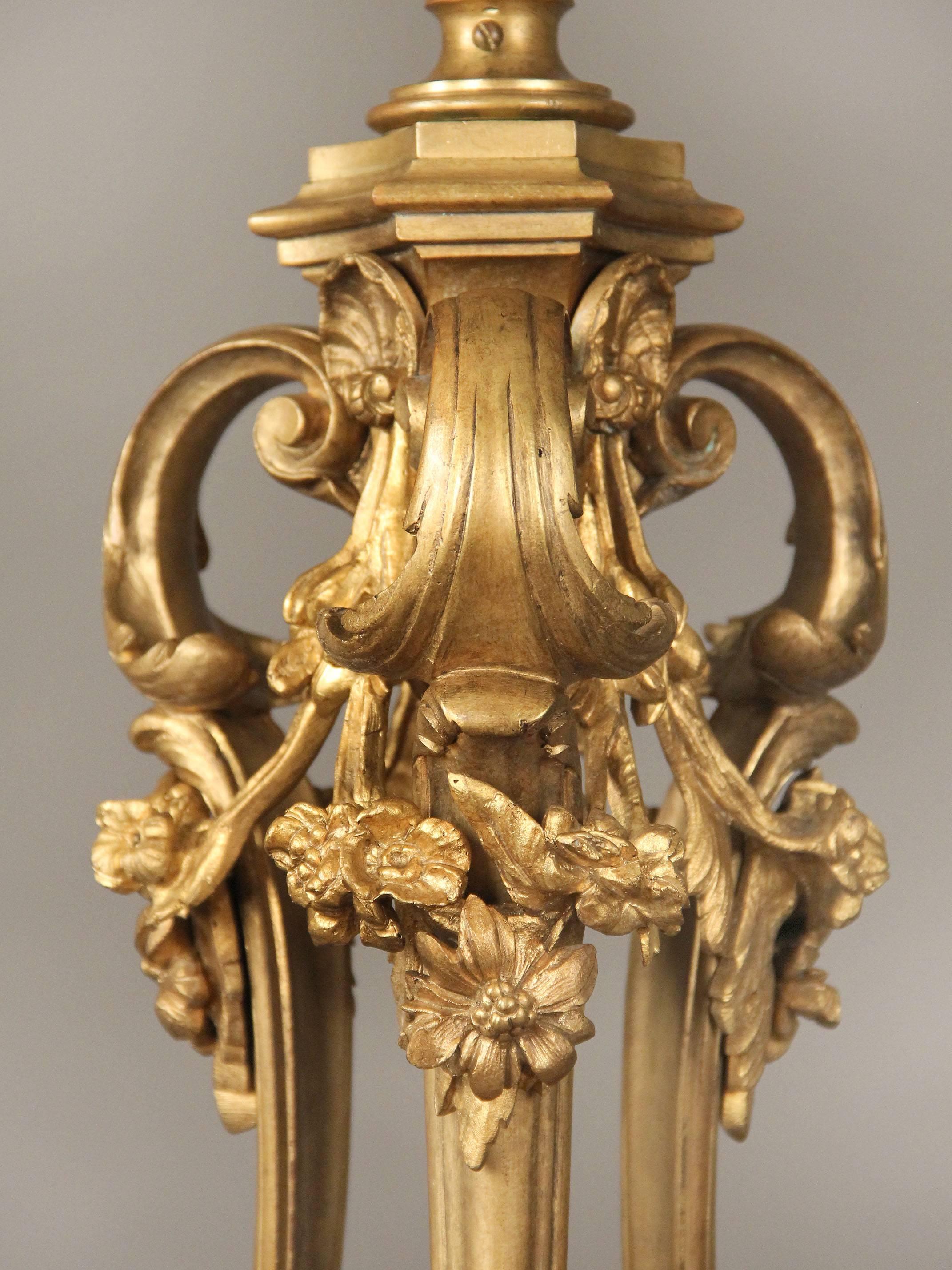 French Nice Quality Late 19th Century Gilt Bronze Ten-Light Chandelier