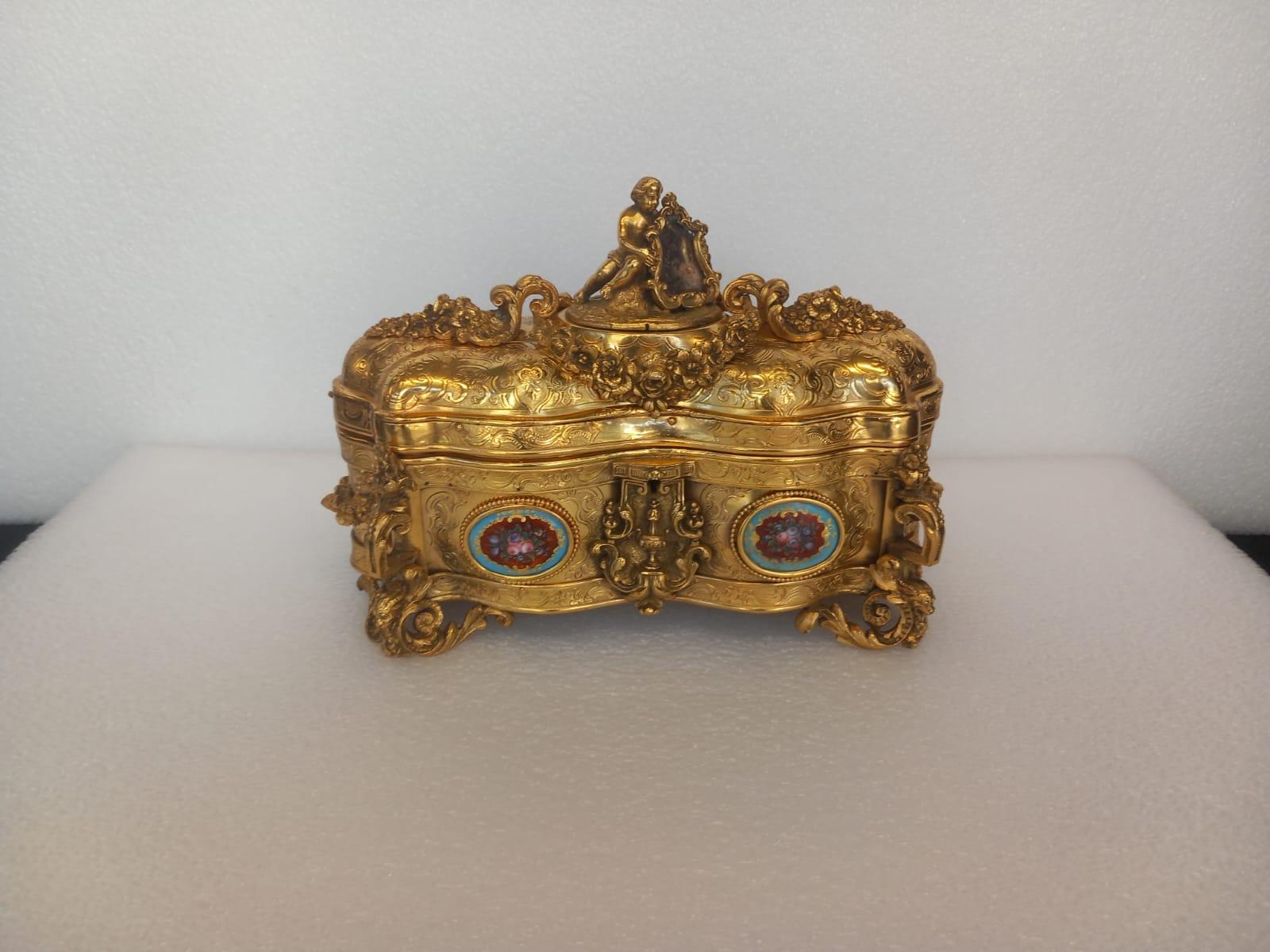 A nineteenth century French ormolu casket, in the medieval style, with a cherub For Sale 4