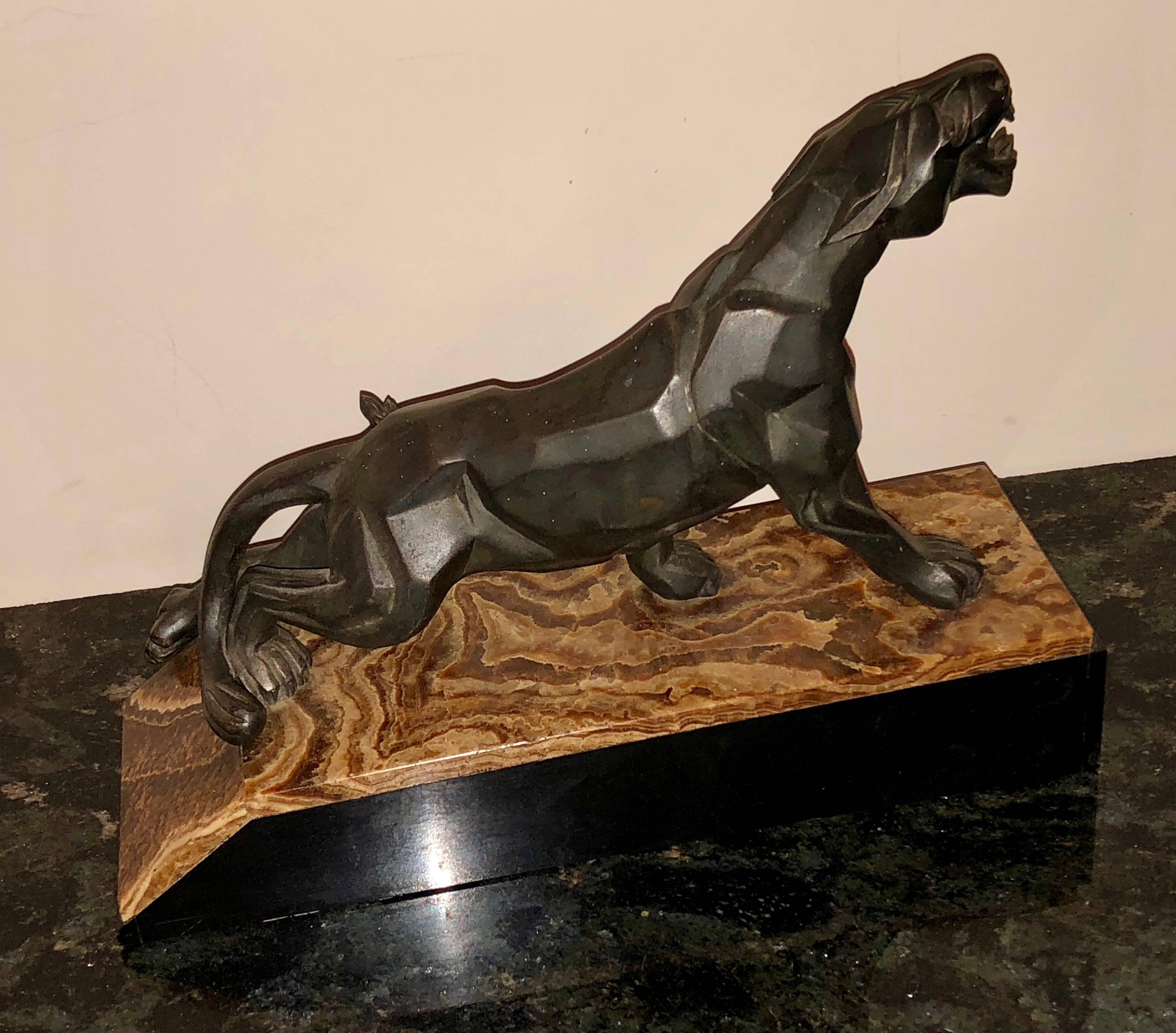 A.  Französische kubistische Panther-Skulptur im Art déco-Stil im Angebot 3