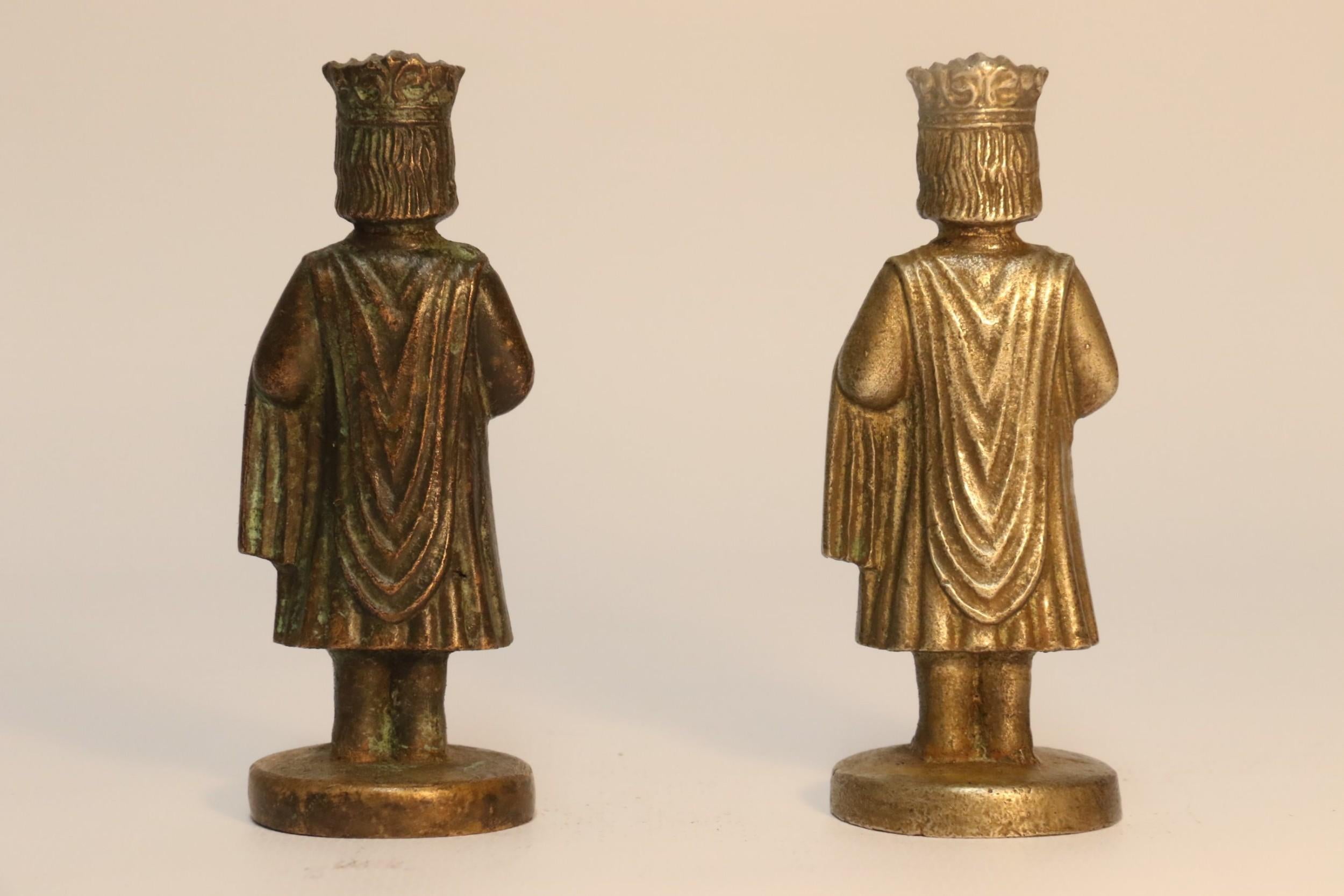 Novelty Heavy Cast Nickel and Bronze Chess Set Modeled on Medieval Figures For Sale 3
