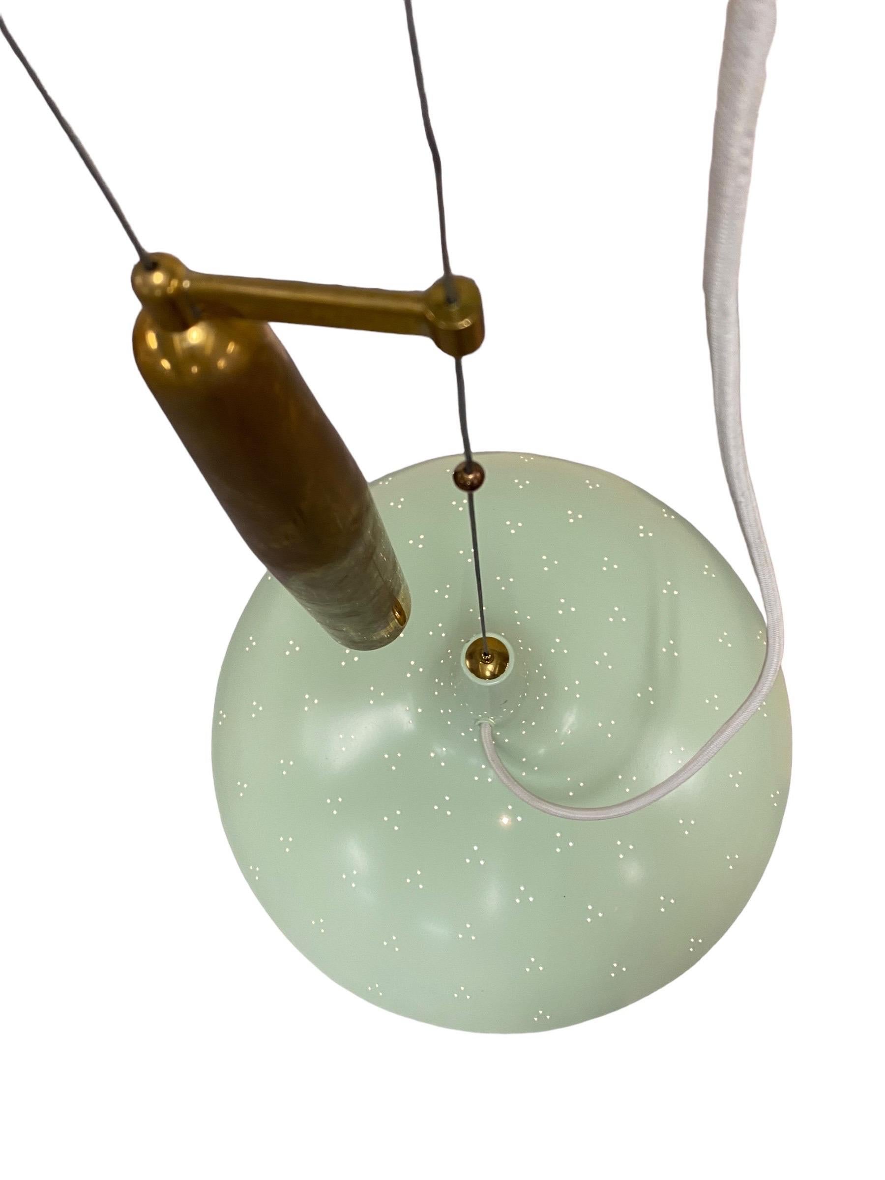Una lampada da soffitto regolabile Paavo Tynell modello A1965 in Greene & Greene, Taito anni '50 in vendita 1