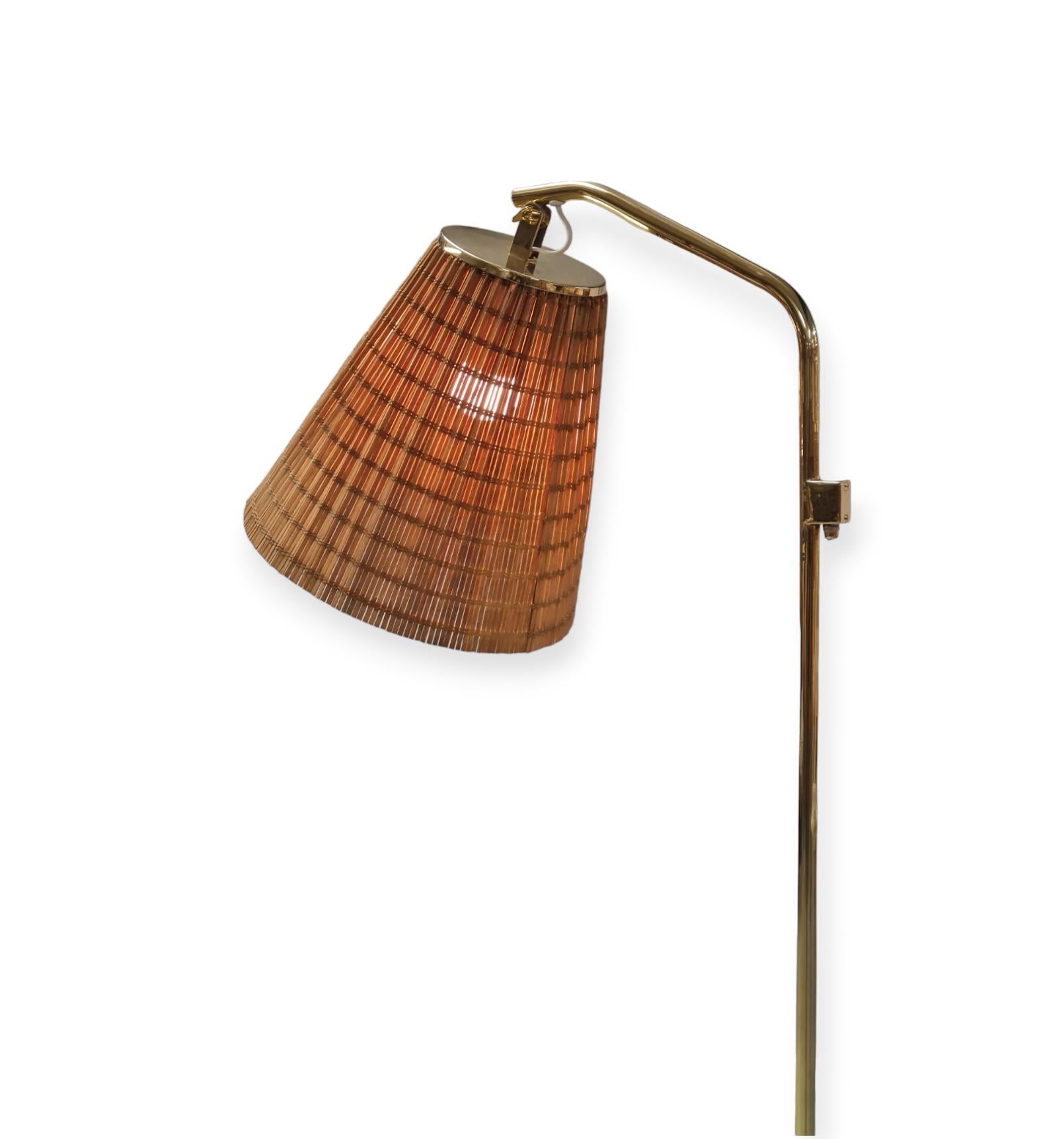 A Paavo Tynell Floor Lamp Model 9613 with Rattan Shade For Sale 3