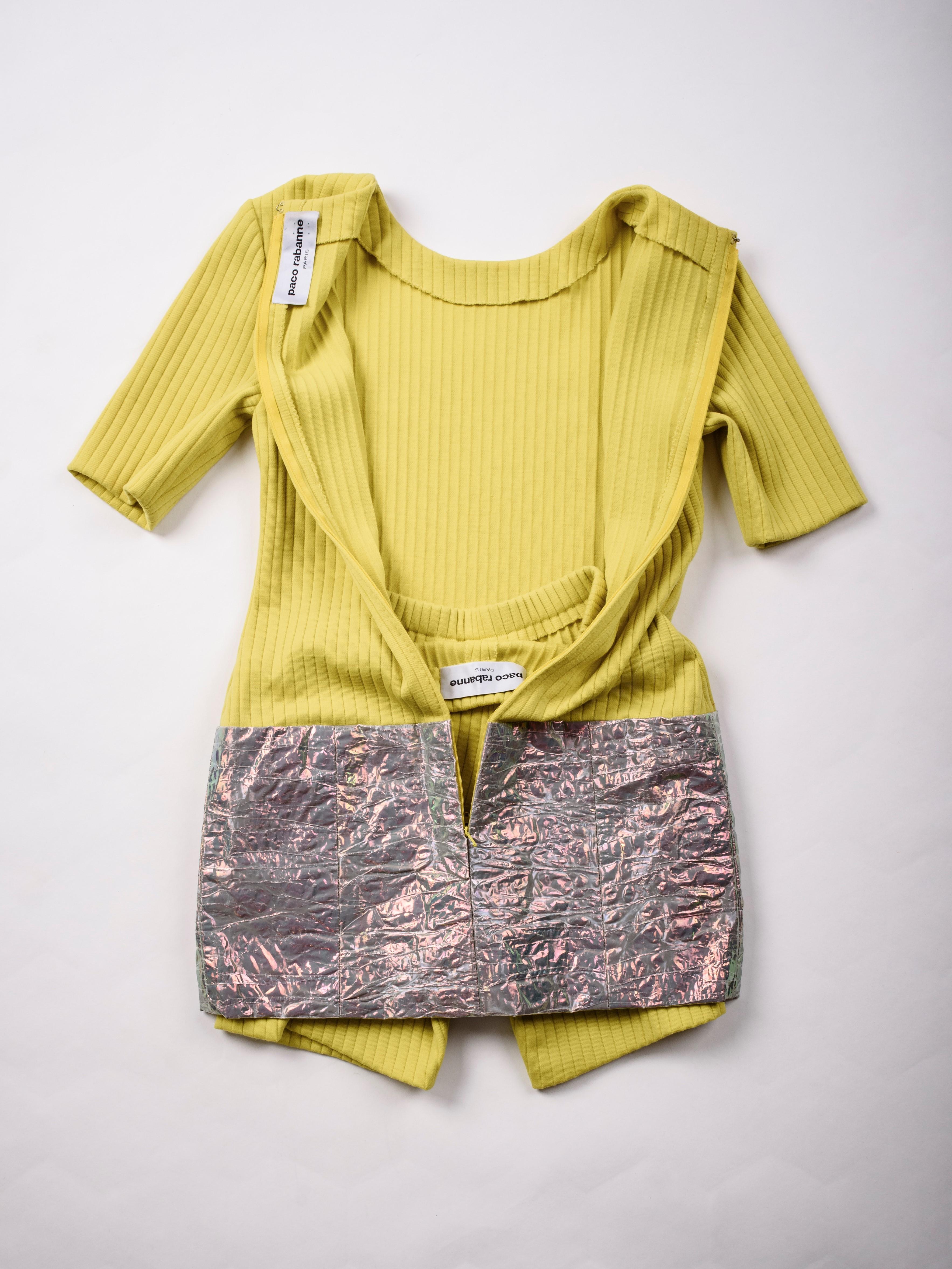 Paco Rabanne Couture-Set aus gelber Strickbekleidung und Papier-Fouture- Frühjahr/Sommer 1991 (Beige) im Angebot