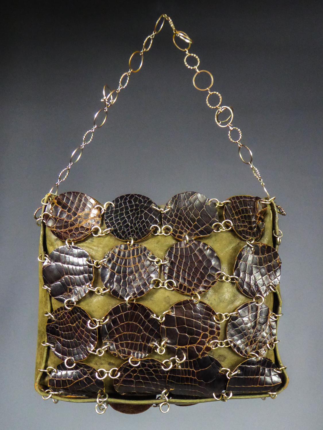 Una pochette da sera di Paco Rabanne in pelle e pad color kaki, circa 1968 In condizioni buone in vendita a Toulon, FR