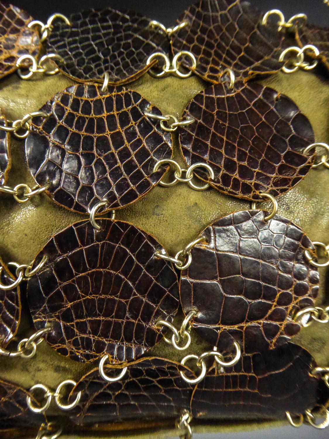 Una pochette da sera di Paco Rabanne in pelle e pad color kaki, circa 1968 in vendita 2