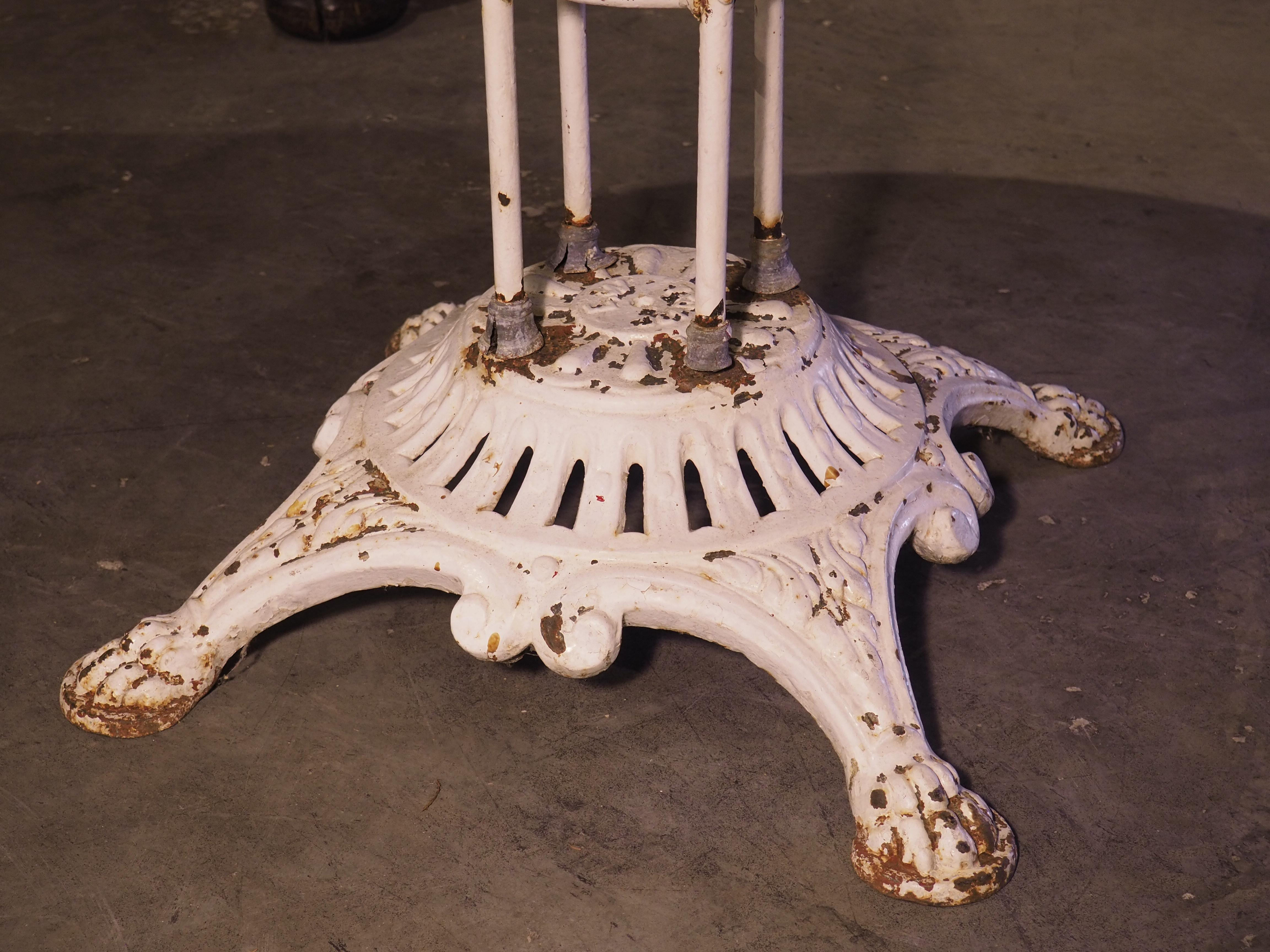 French Painted Cast Iron and Marble Bistro Table from France, Early to Mid 1900s For Sale