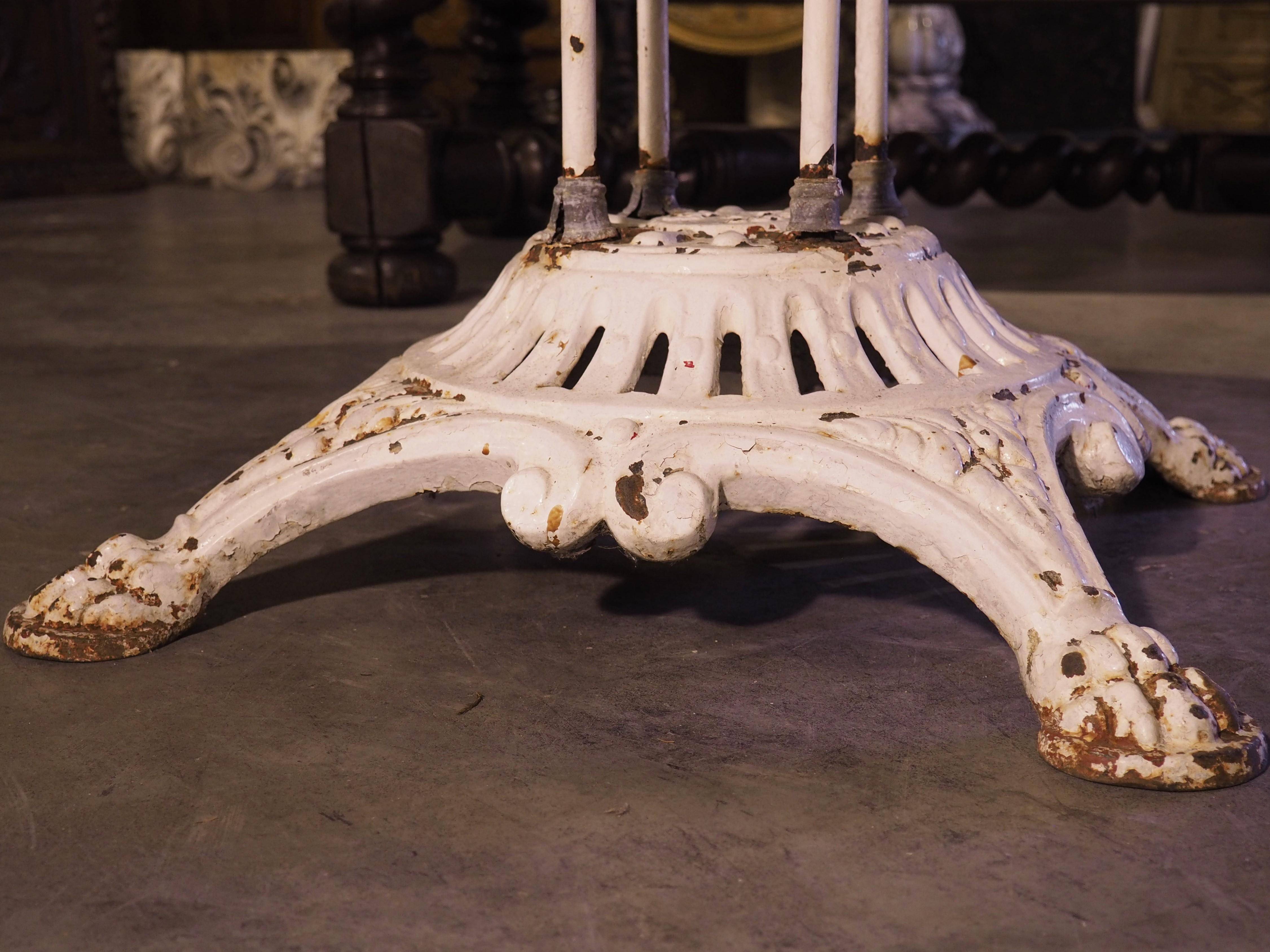 Painted Cast Iron and Marble Bistro Table from France, Early to Mid 1900s For Sale 2