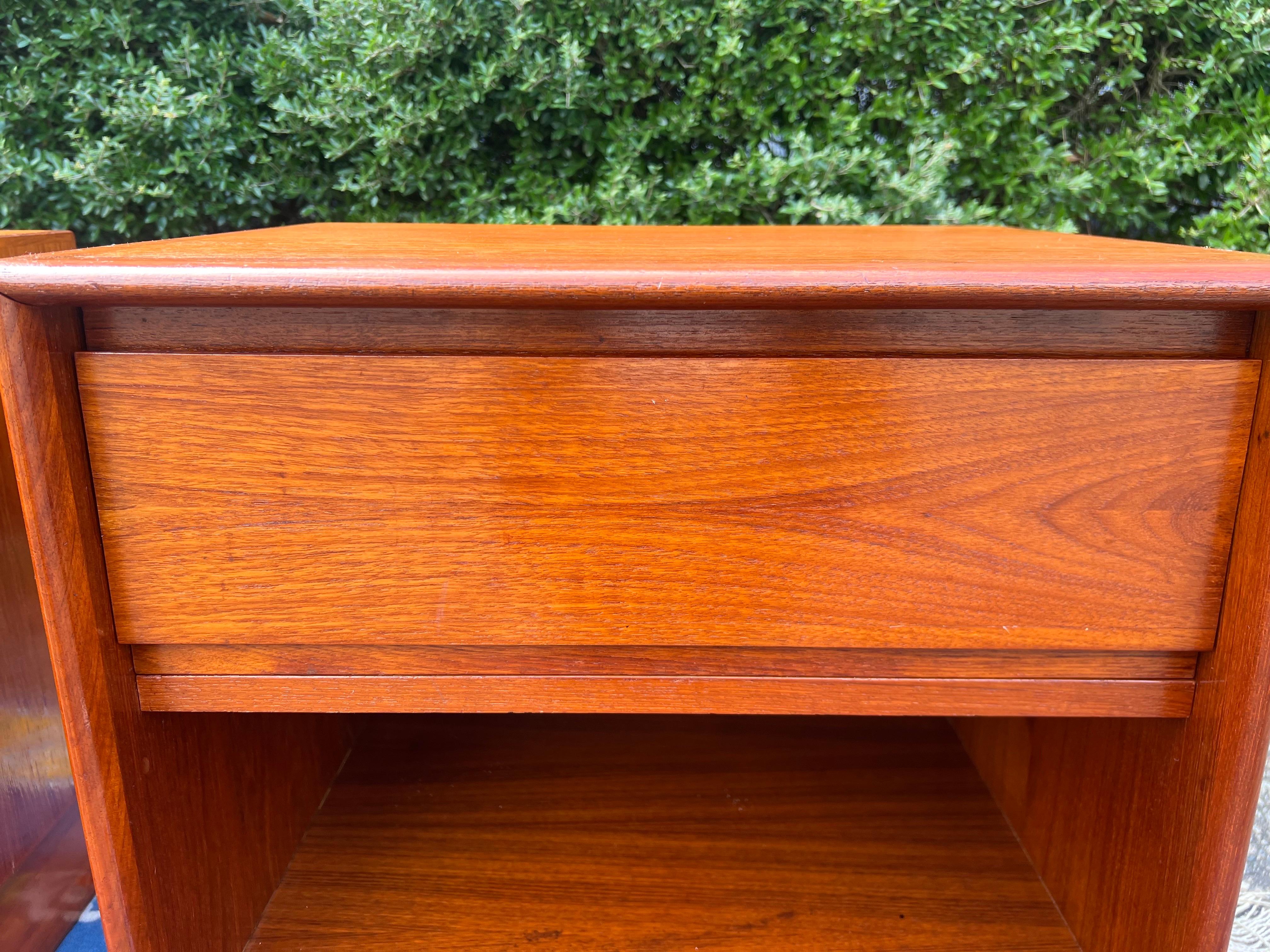 A pair 1960s Mid Century Danish Modern Teak Cube Nightstands by Danflex Systems For Sale 4