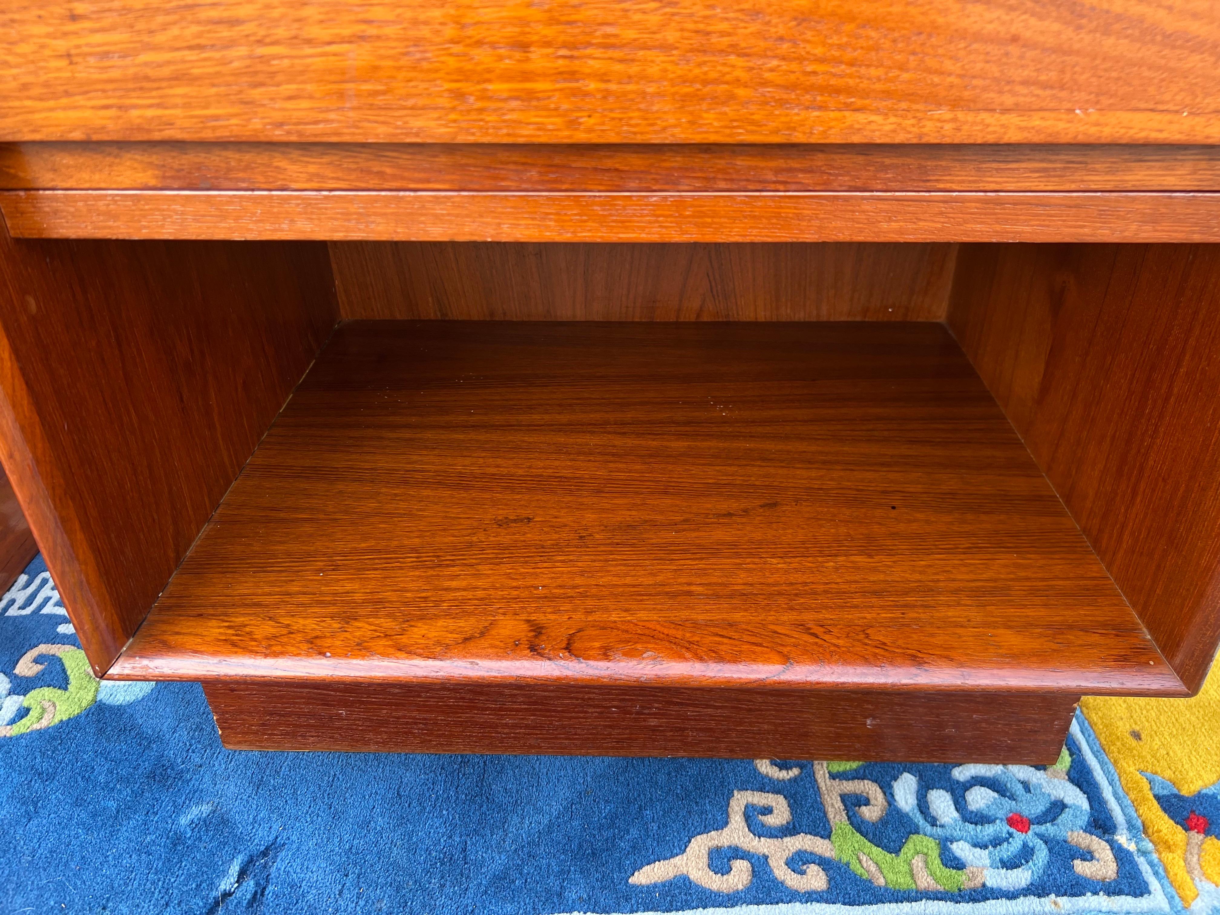 A pair 1960s Mid Century Danish Modern Teak Cube Nightstands by Danflex Systems For Sale 5