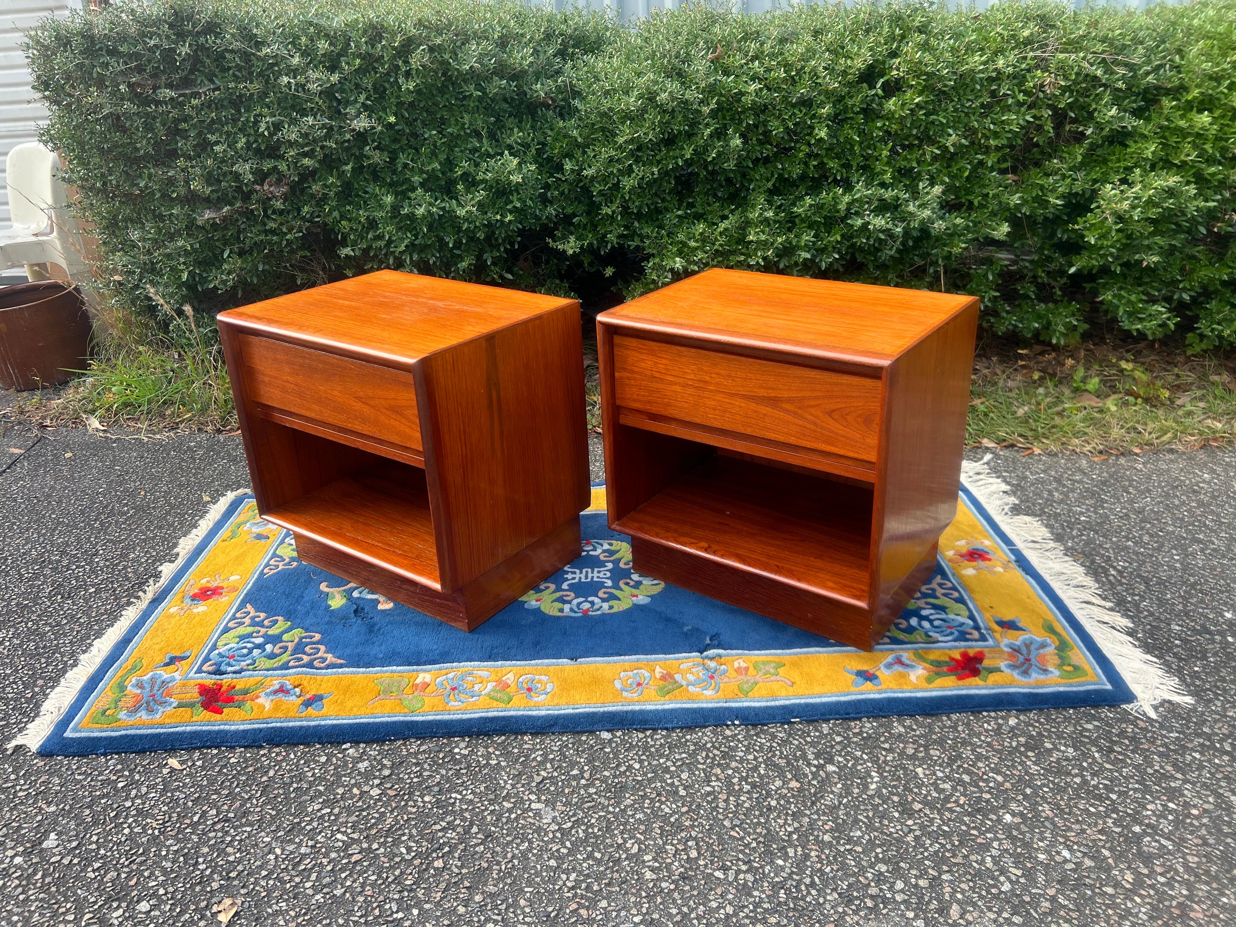 A pair 1960s Mid Century Danish Modern Teak Cube Nightstands by Danflex Systems For Sale 8