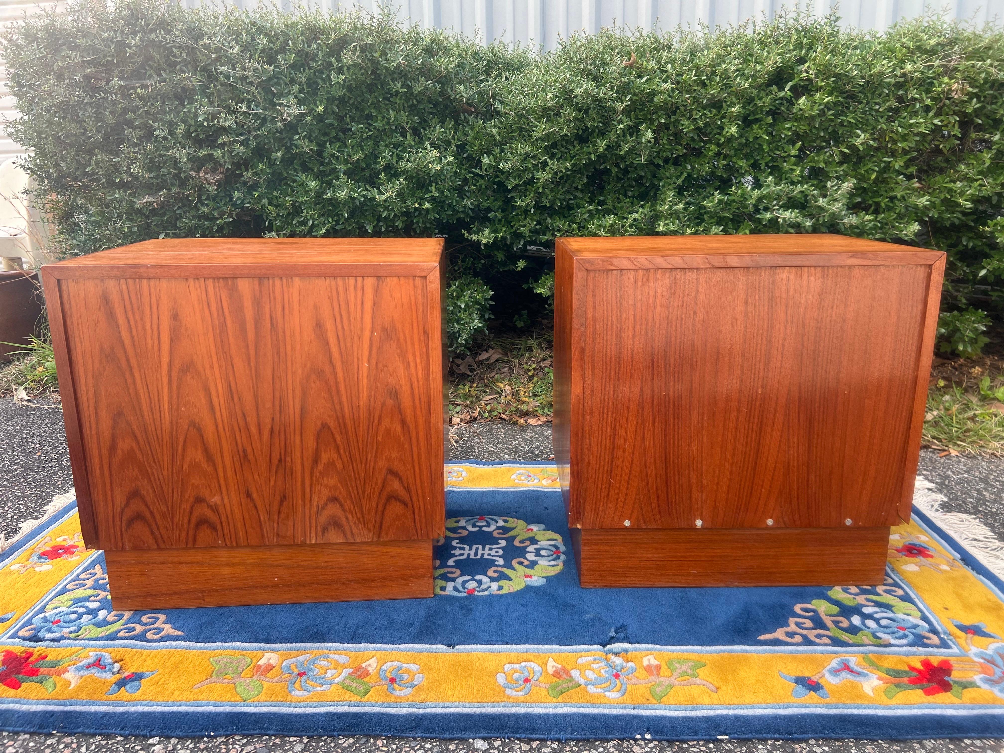 A pair 1960s Mid Century Danish Modern Teak Cube Nightstands by Danflex Systems For Sale 11