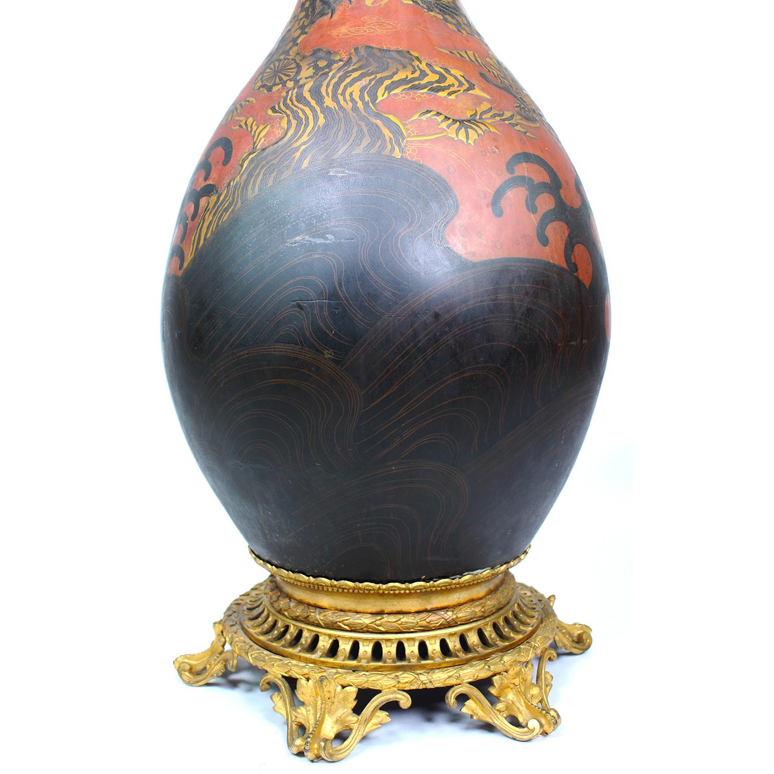 Pair 19th Century Japanese Imari Porcelain & Gilt-Bronze Torchere Candelabra For Sale 13
