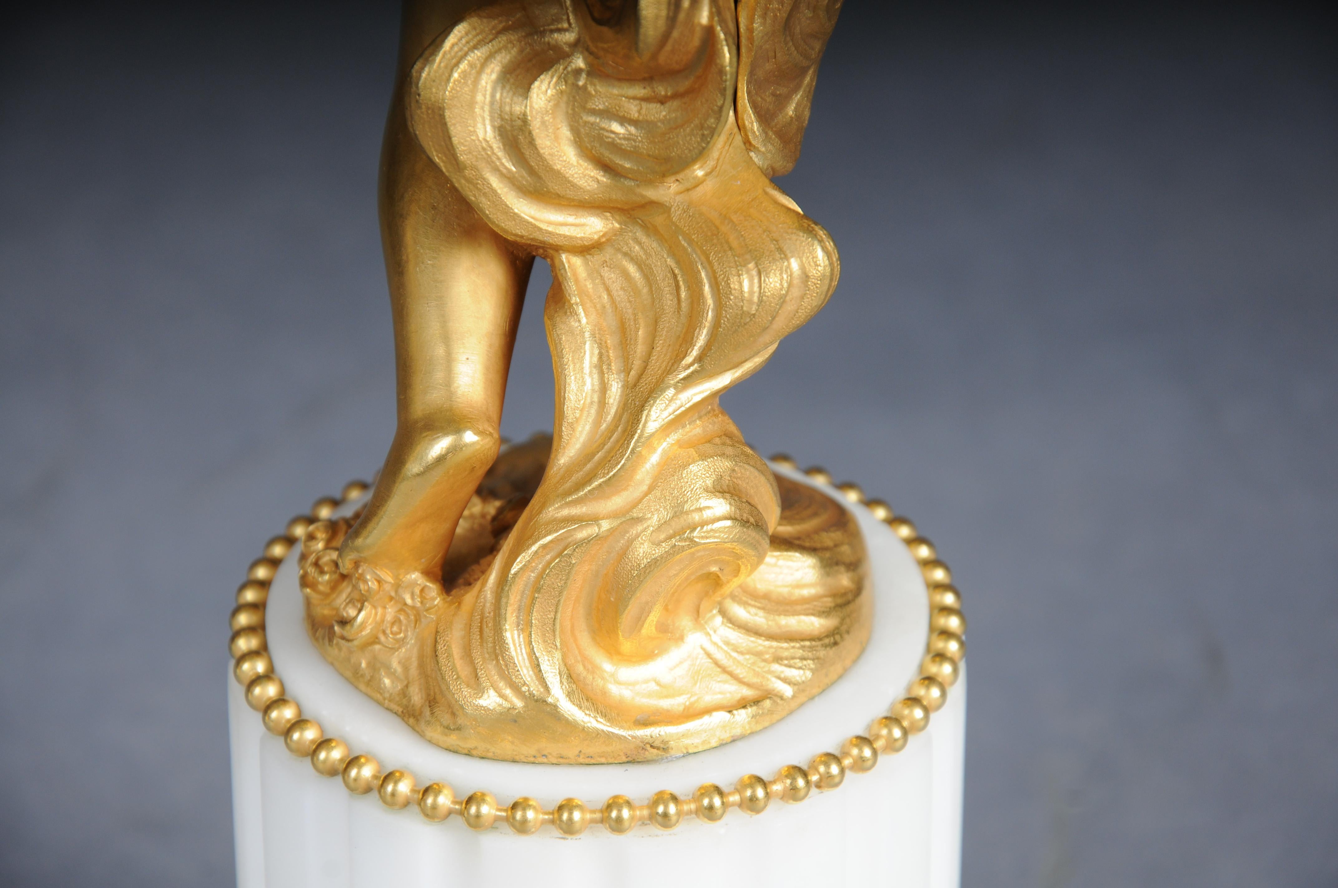 Ein Paar (2) figurale Kandelaber im Louis XVI-Stil. im Angebot 10
