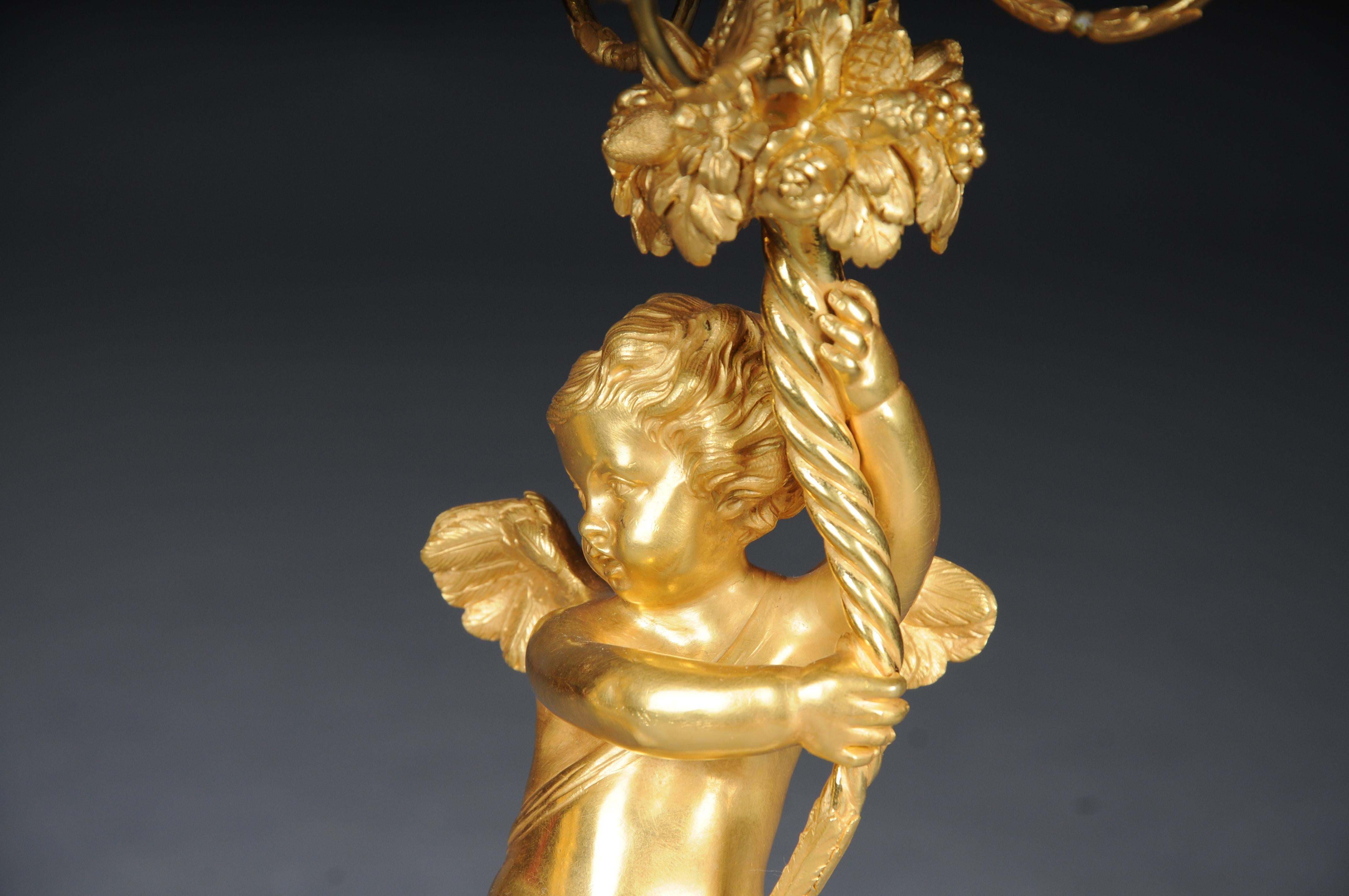 Ein Paar (2) figurale Kandelaber im Louis XVI-Stil. (Bronze) im Angebot
