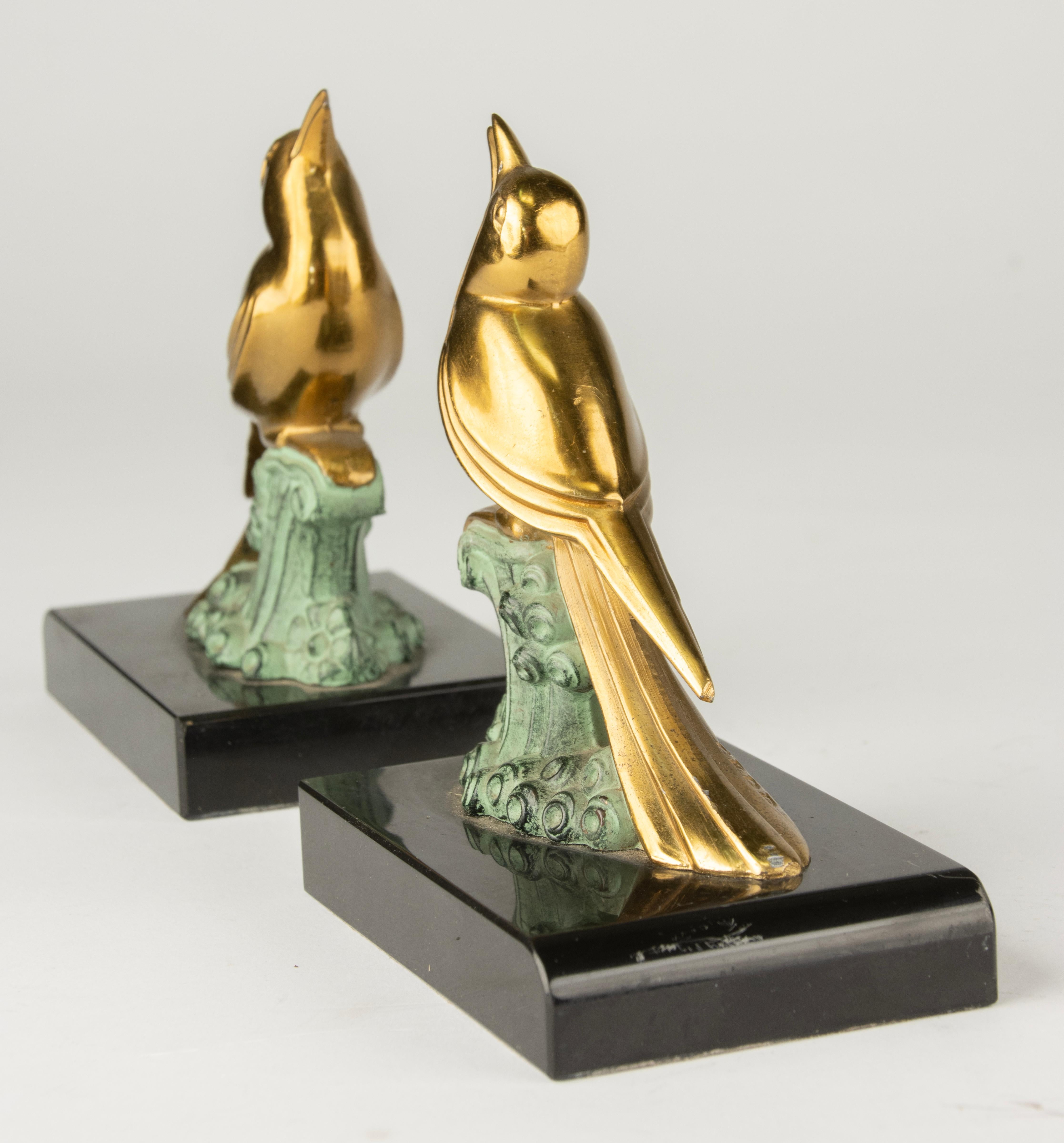 A Pair Art Deco Bookends - Birds - Signed TEDD For Sale 5