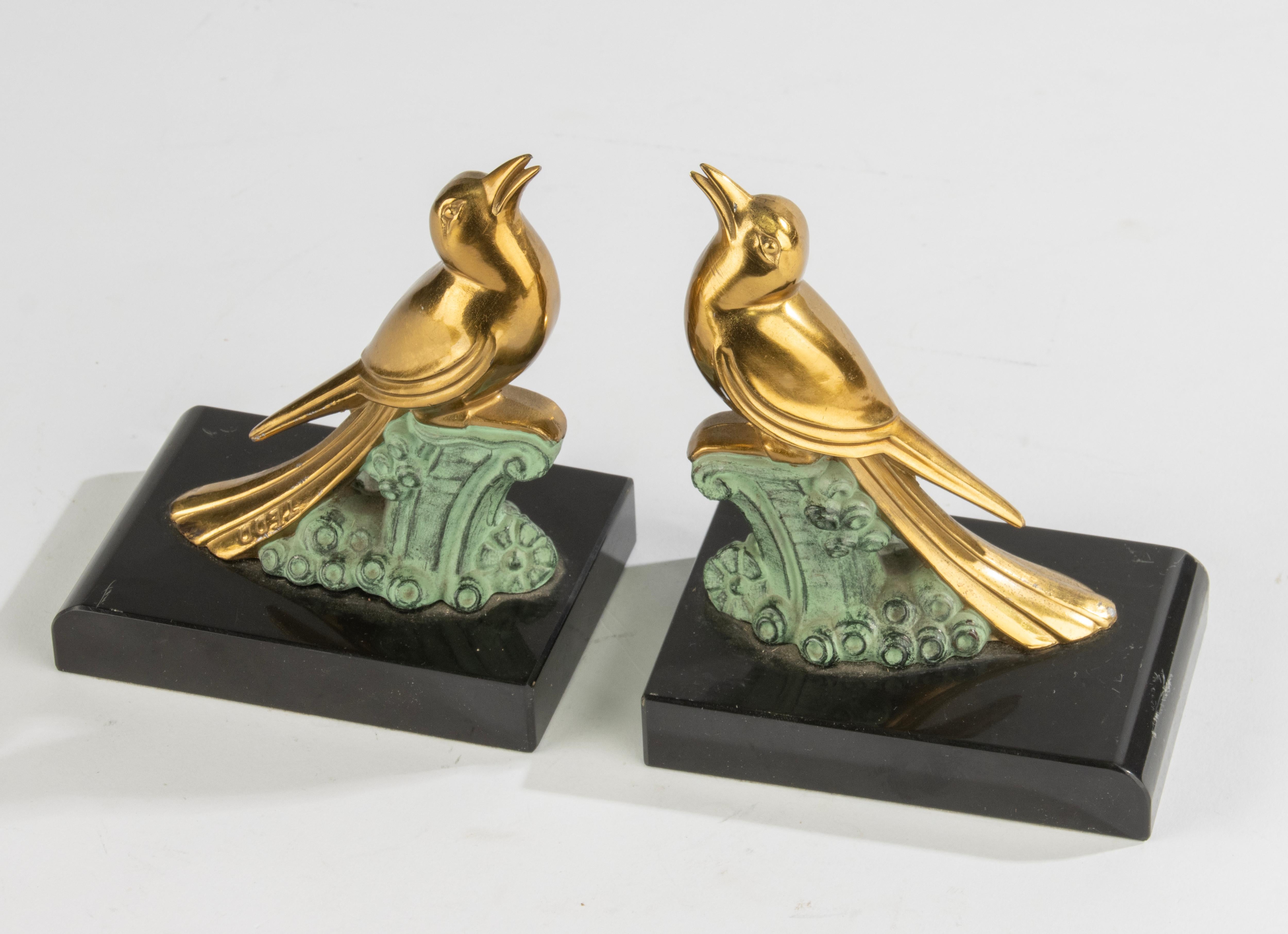 A Pair Art Deco Bookends - Birds - Signed TEDD For Sale 6