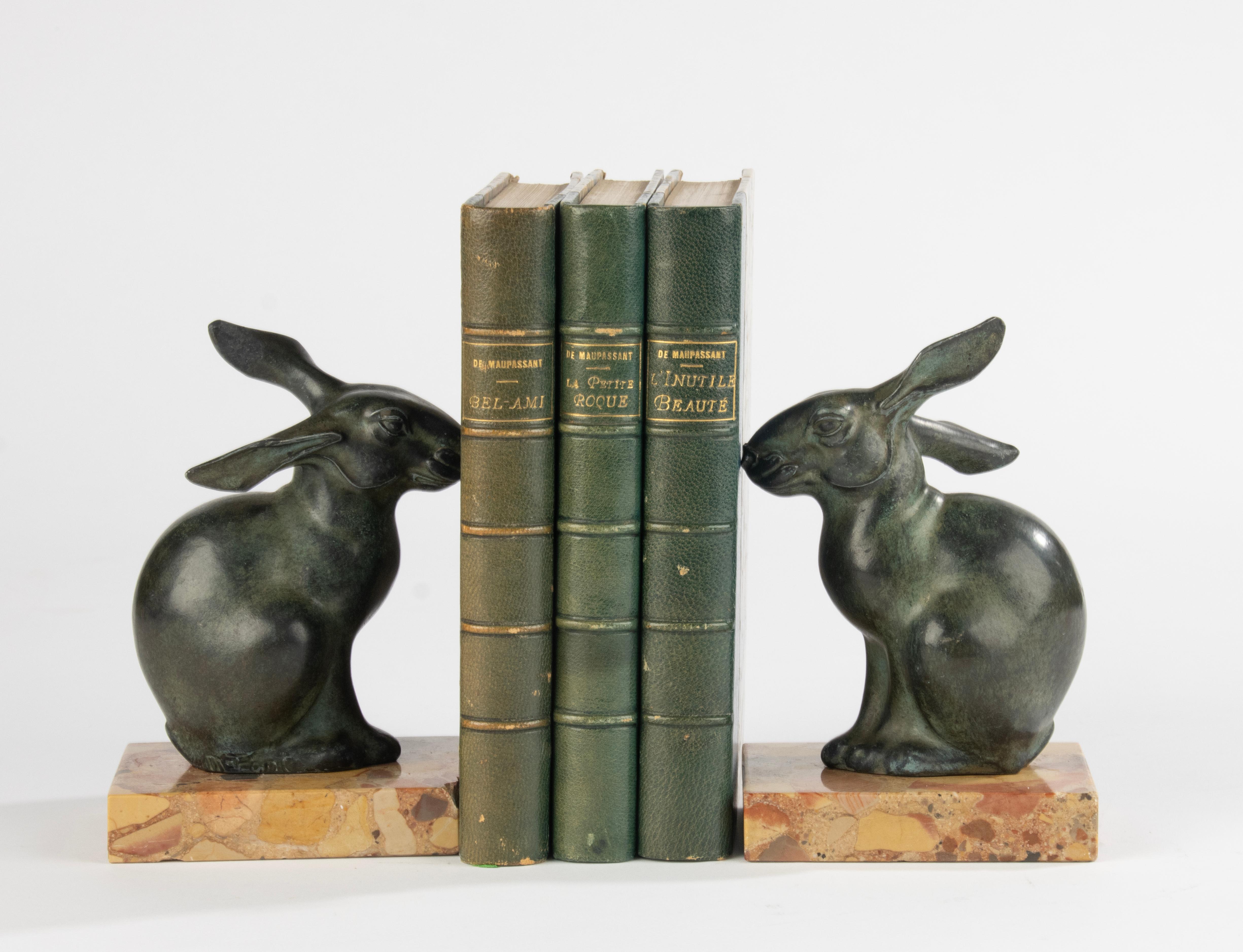 A Pair Art Deco Period Bookend -  Rabbits - By M. Font 9