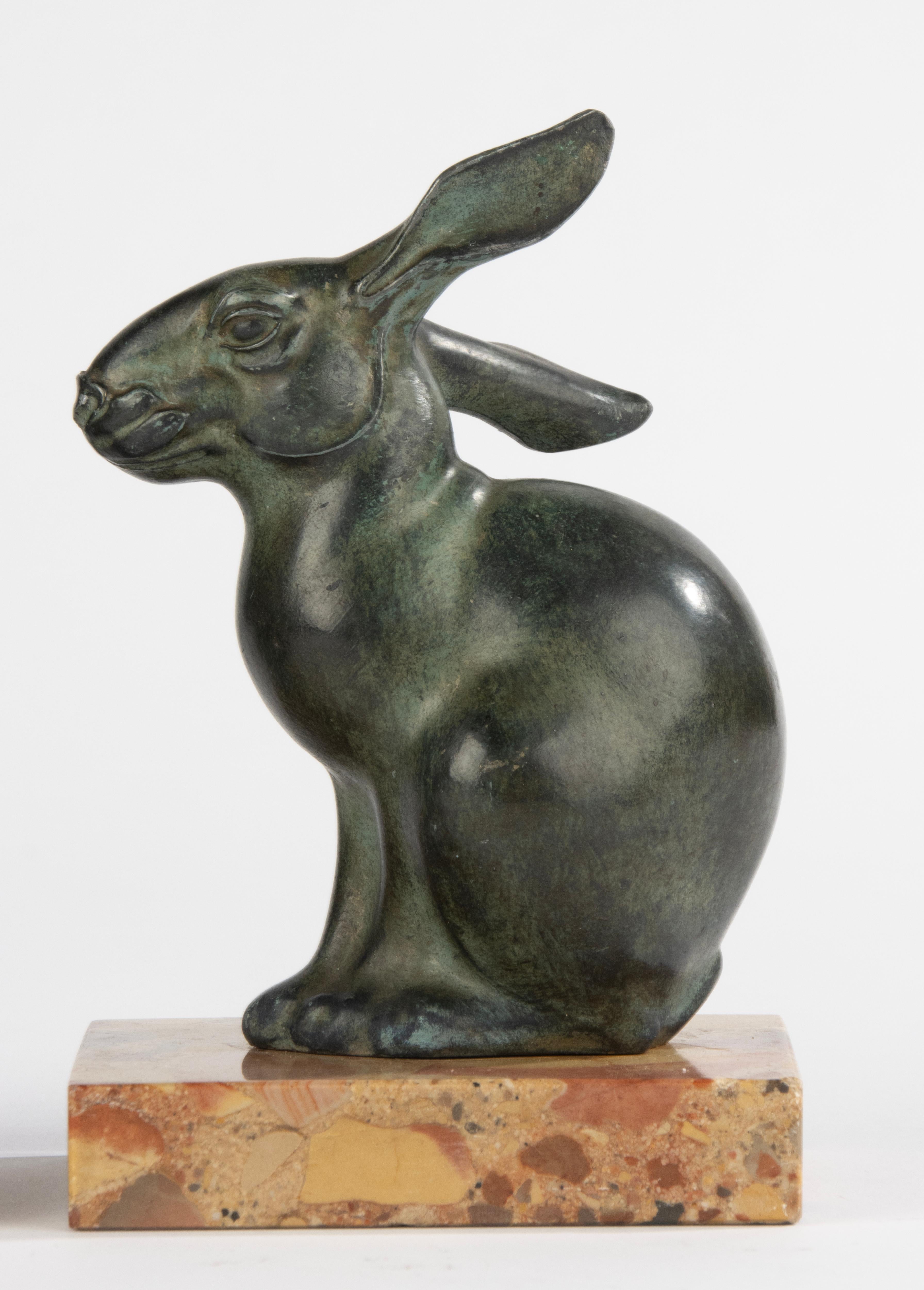 A Pair Art Deco Period Bookend -  Rabbits - By M. Font In Good Condition In Casteren, Noord-Brabant