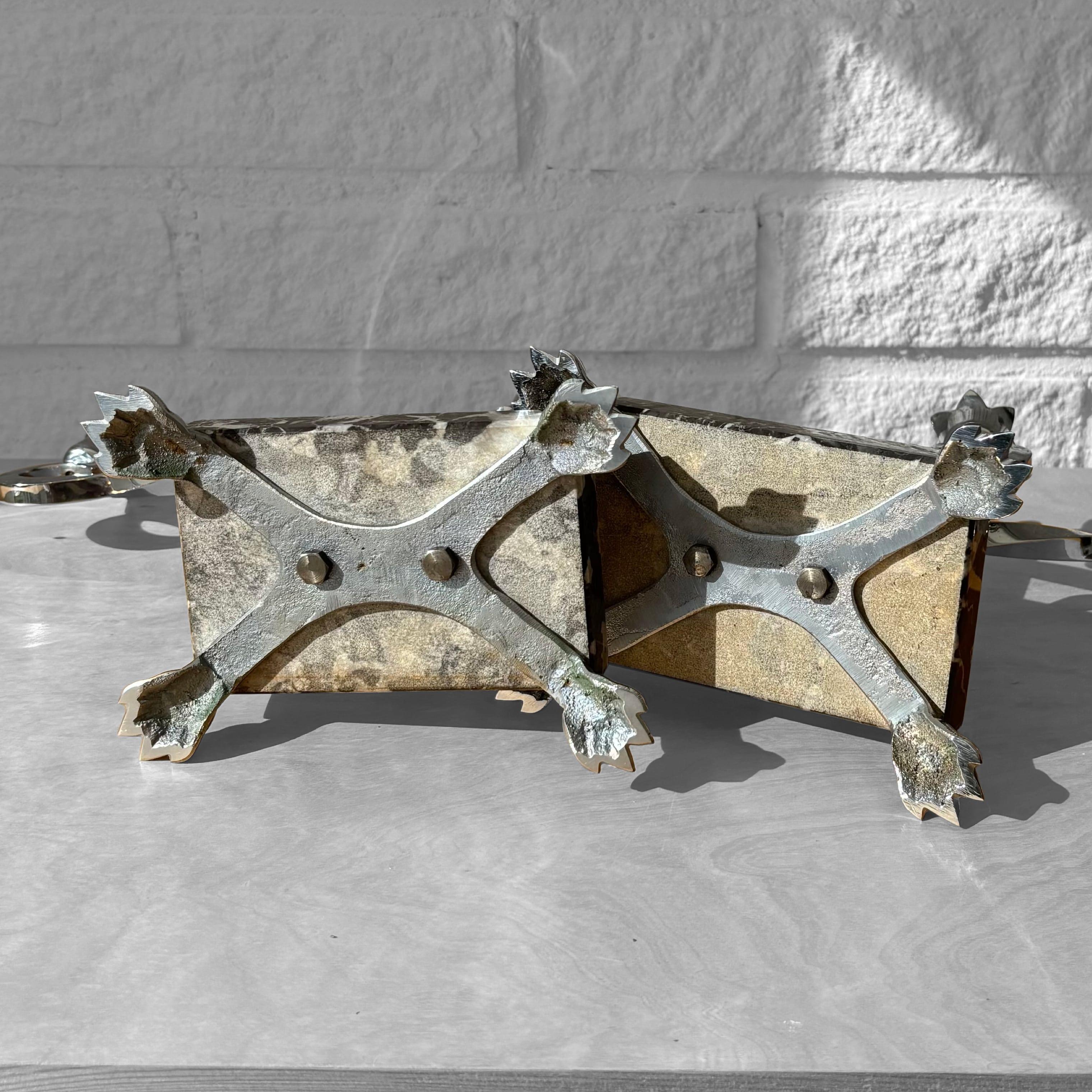 Coppia di candelabri in stile art déco, cromo e marmo, Svezia, anni '50 in vendita 4