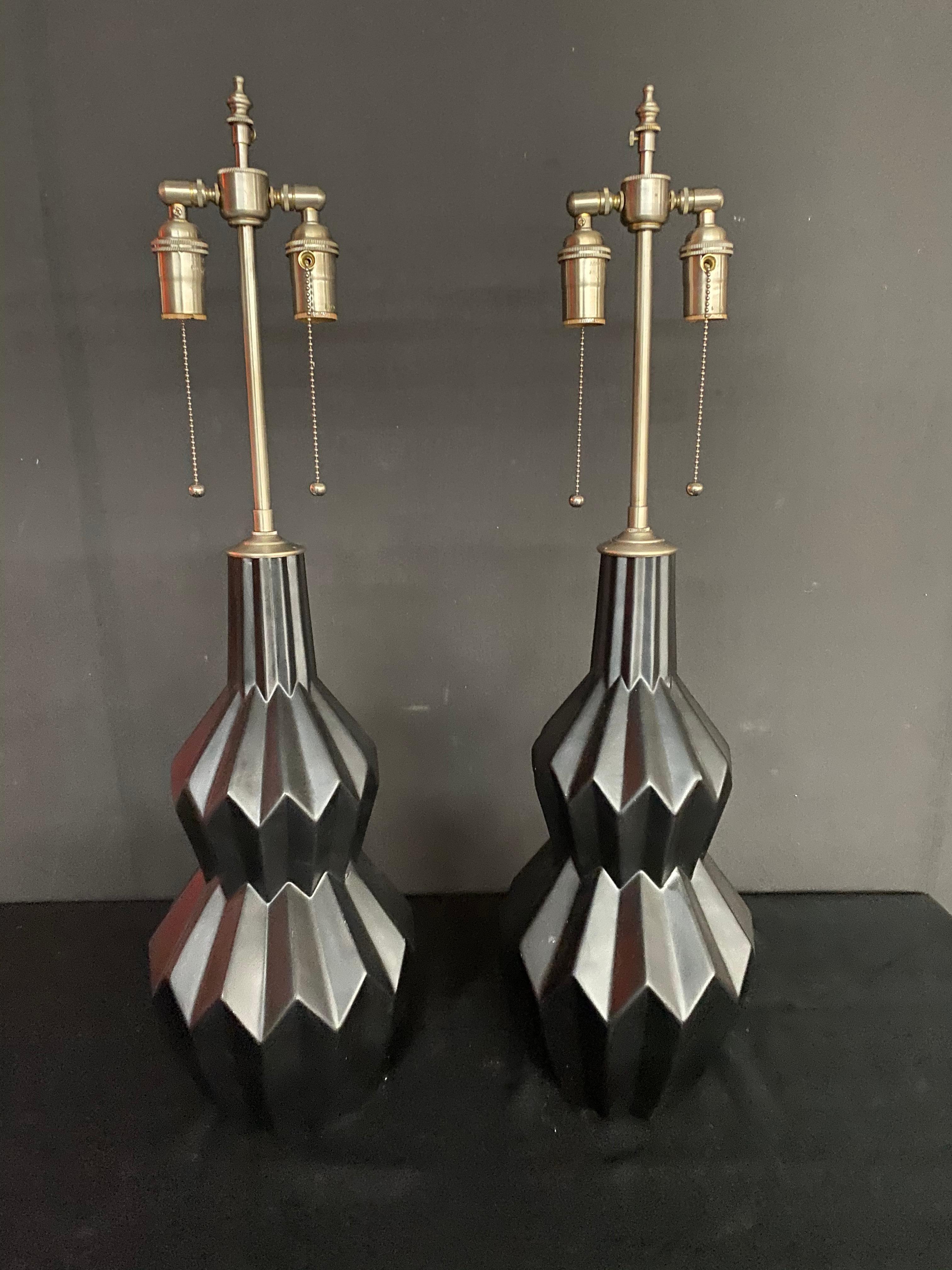 Pair of Black Charcoal Matte Diamond Shaped Table Lamps In New Condition In Bronx, NY