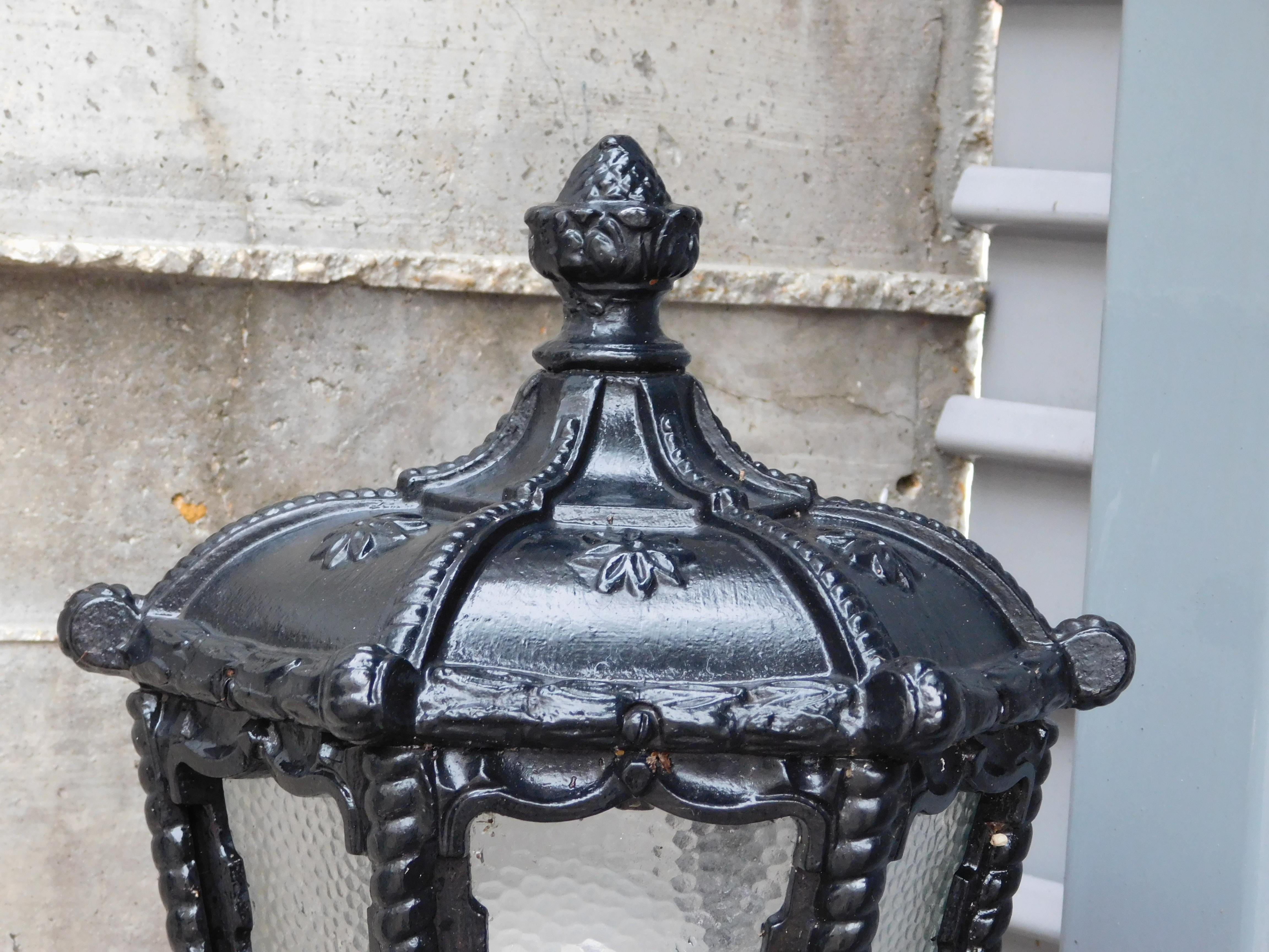 American Pair of Black Iron Wall-Mounted Lantern Sconces, New York US, 1900