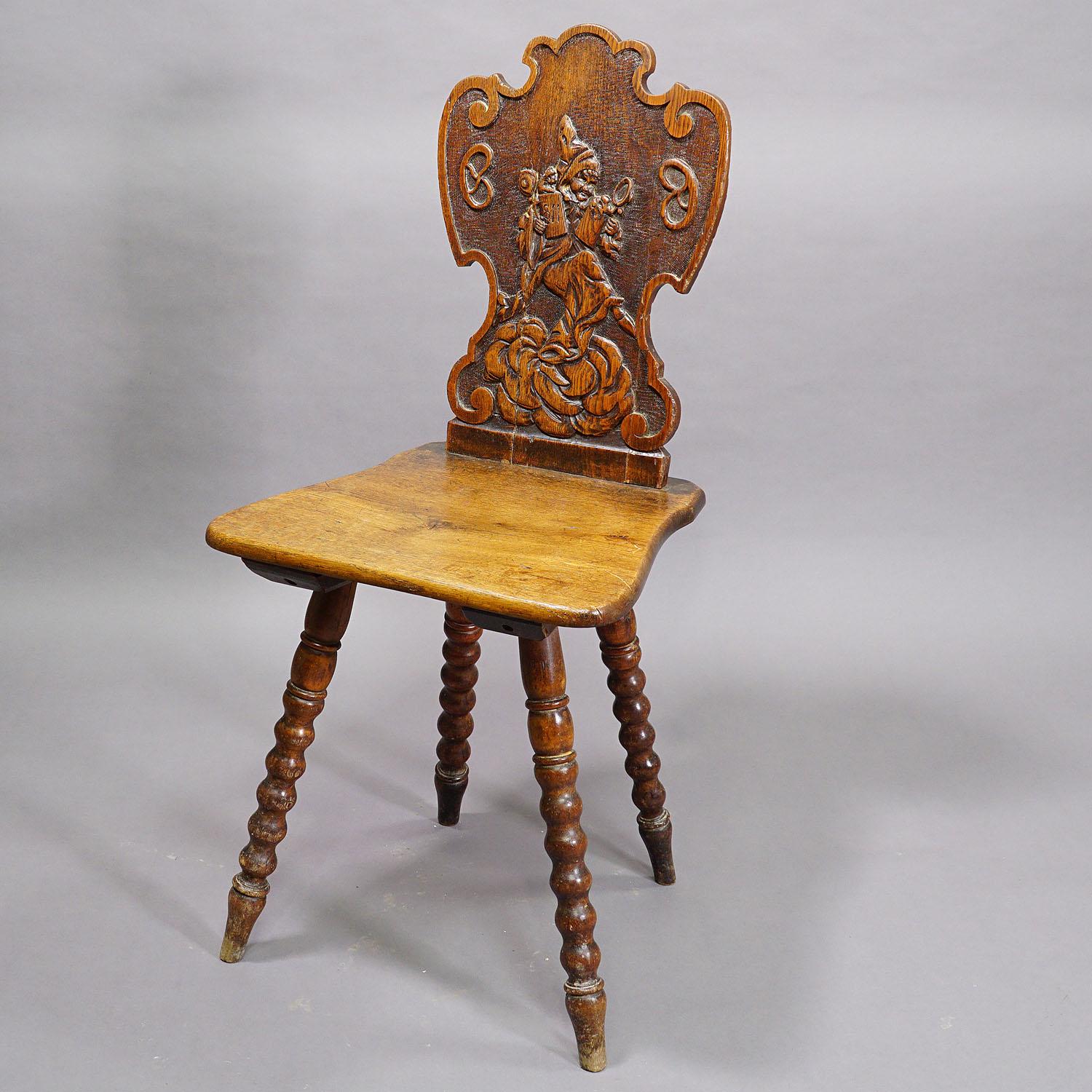 A Pair Carved Bavarian Board Chairs ca. 1900 In Good Condition For Sale In Berghuelen, DE