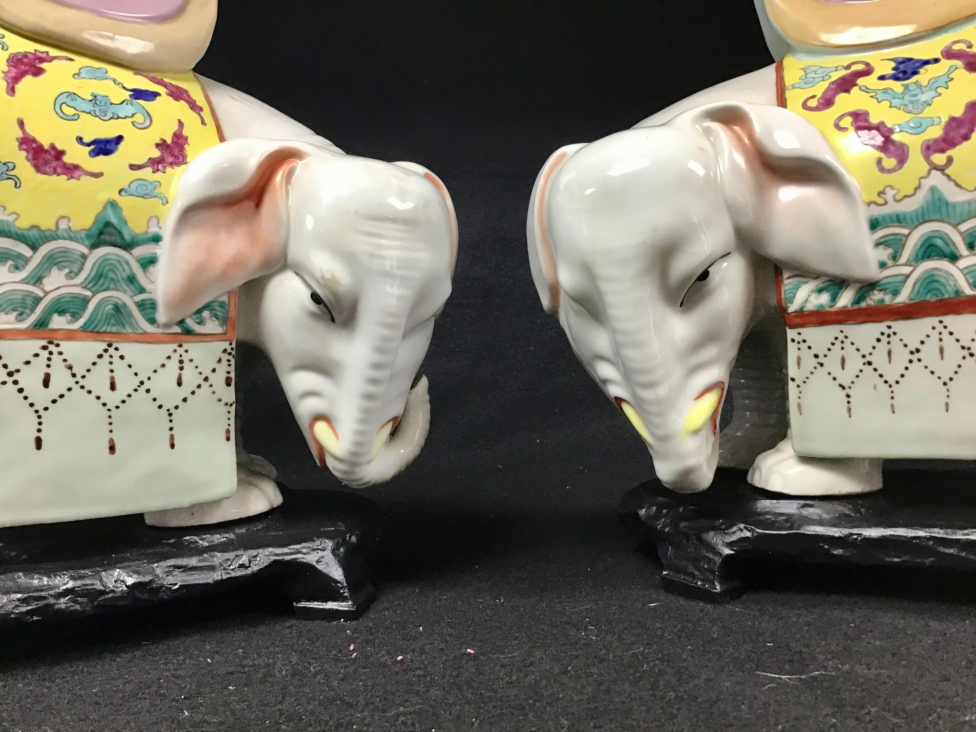 Pair Chinese Porcelain Famille Rose Elephant Candle Holders In Good Condition For Sale In Bradenton, FL
