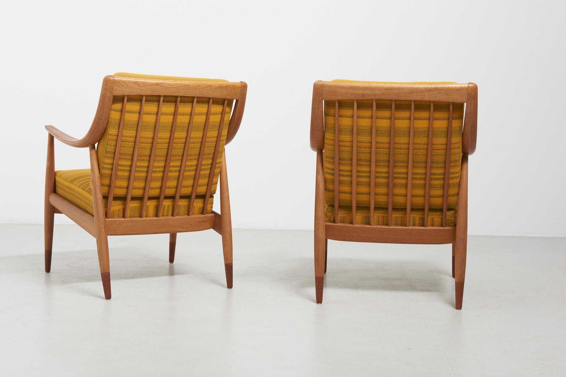 Pair FD 144 Armchairs, by Peter Hvidt & Orla Molgaard-Nielsen For Sale 1