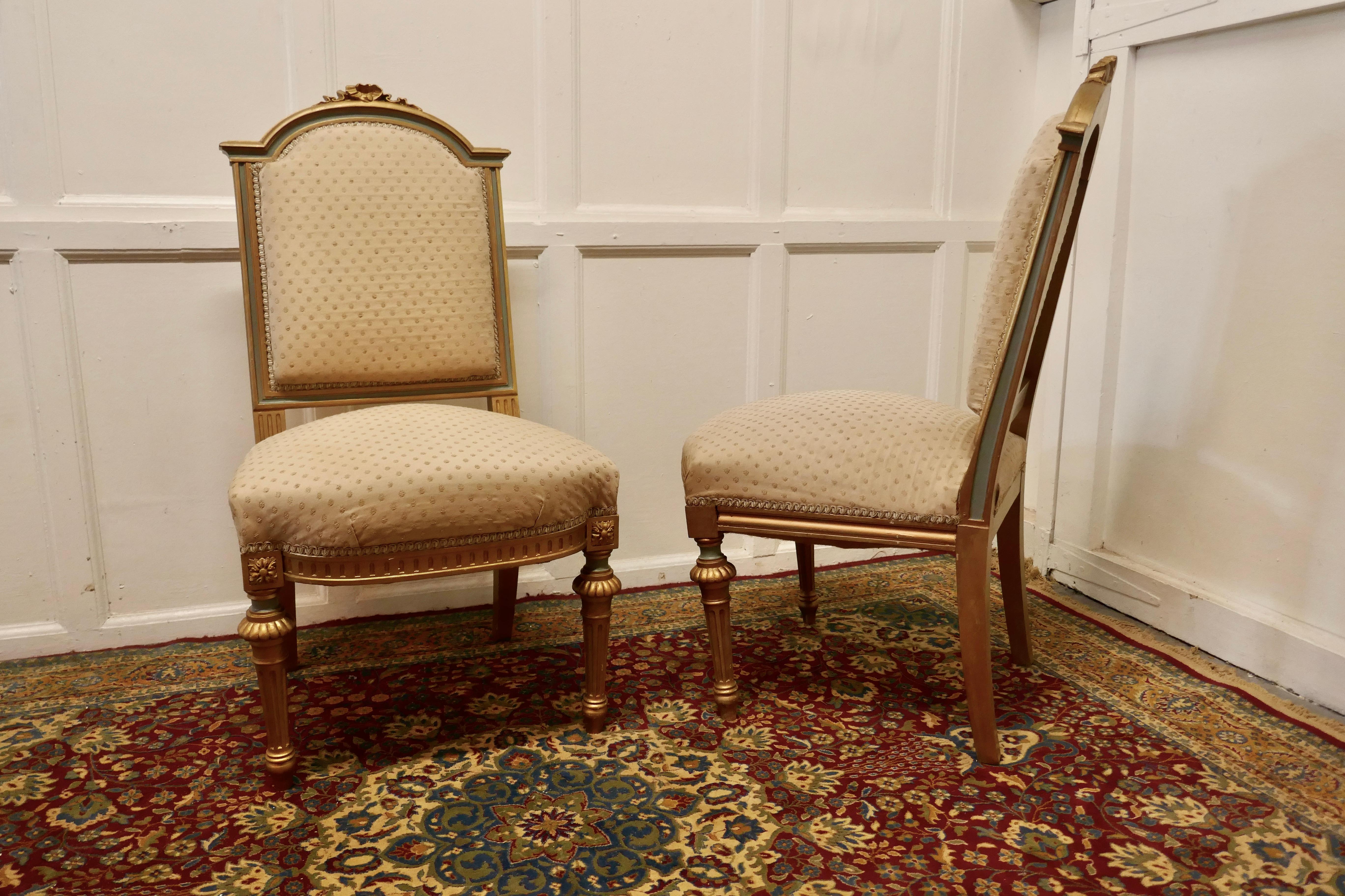 Pair Fine Quality French Gilt Salon Chairs circa 1880 In Good Condition For Sale In Chillerton, Isle of Wight