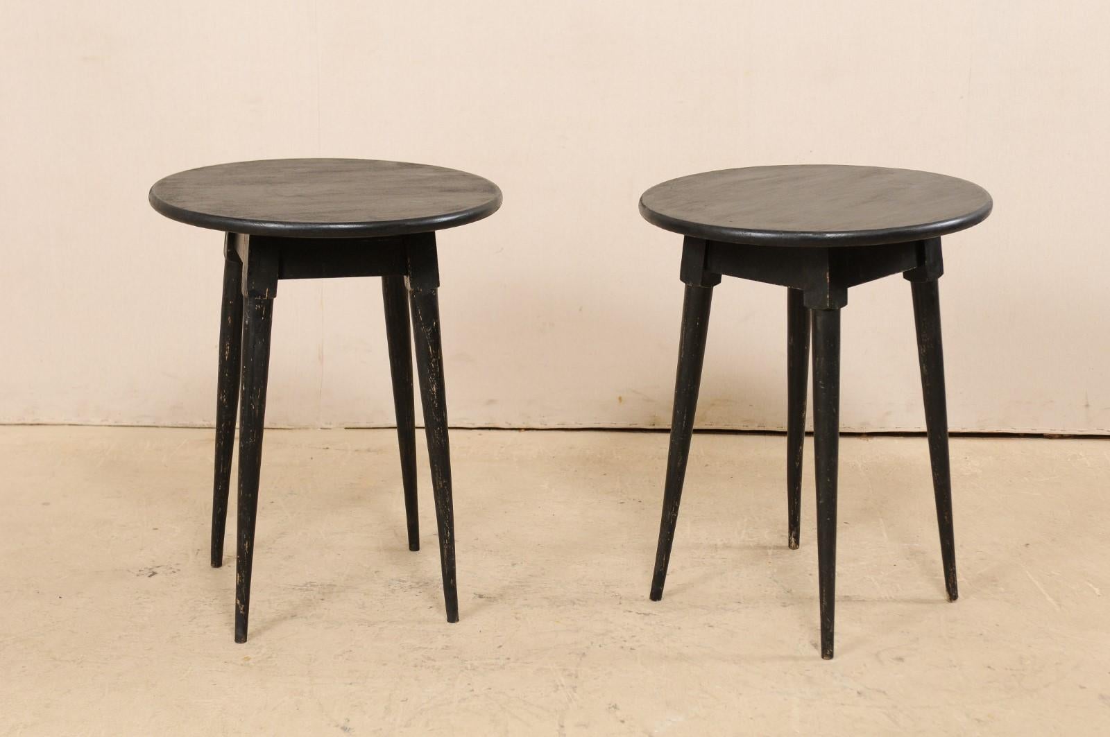 Pair of French Mid-20th Century Painted Wood Side Tables  5