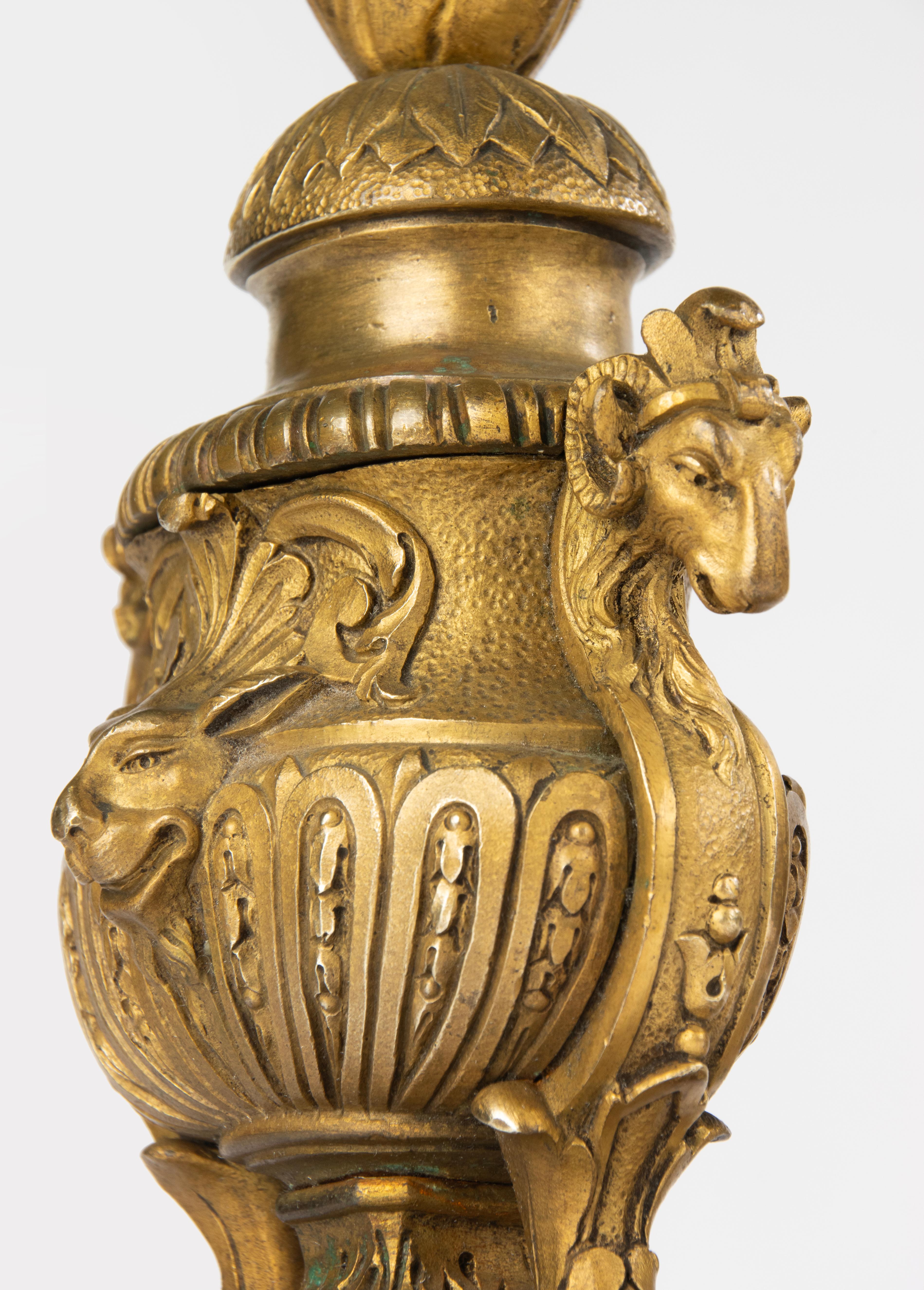 Pareja de Soportes de Chimenea / Andirones de Bronce Dorado - Estilo Renacentista en venta 3