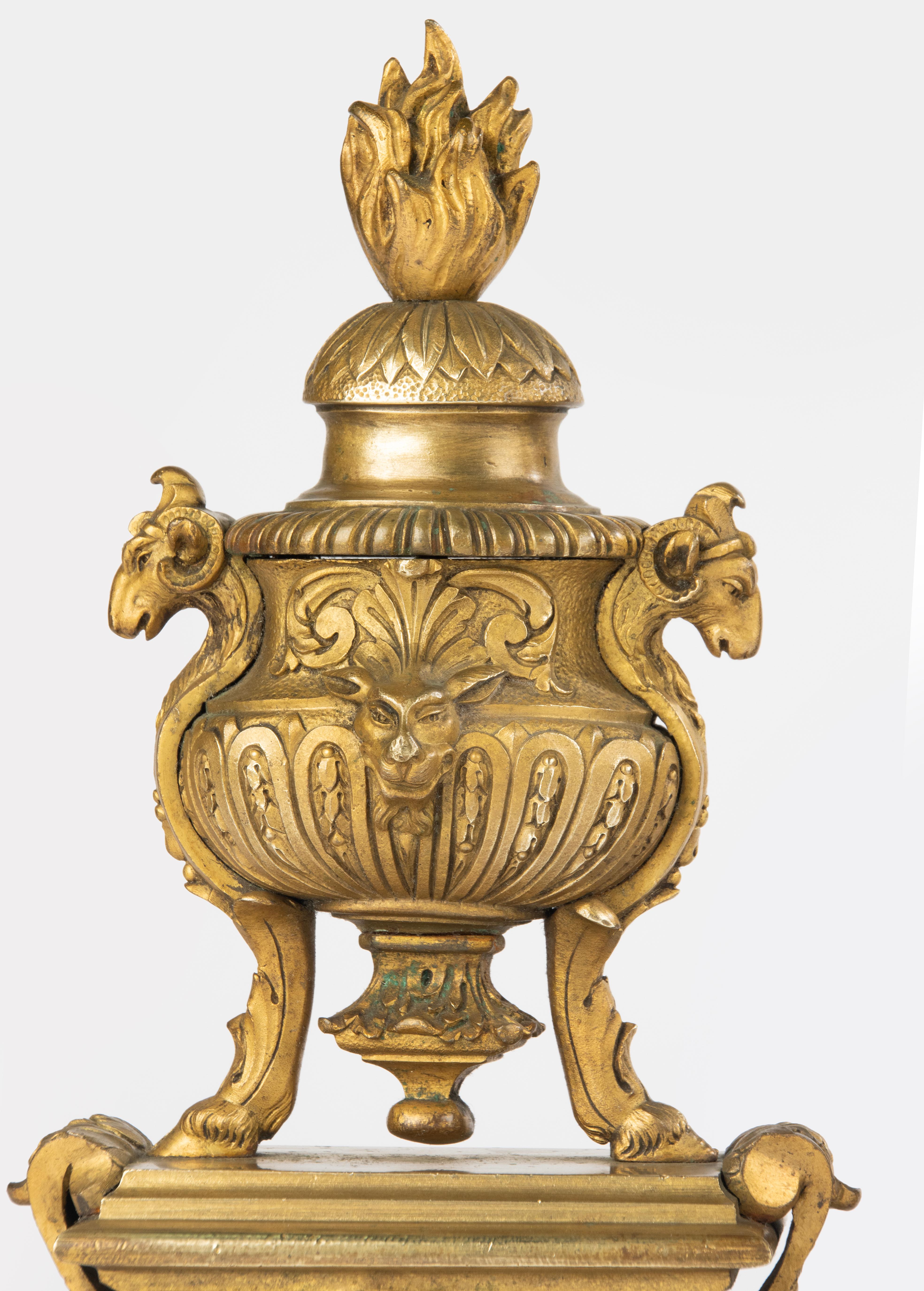 Pareja de Soportes de Chimenea / Andirones de Bronce Dorado - Estilo Renacentista en Bueno estado para la venta en Casteren, Noord-Brabant