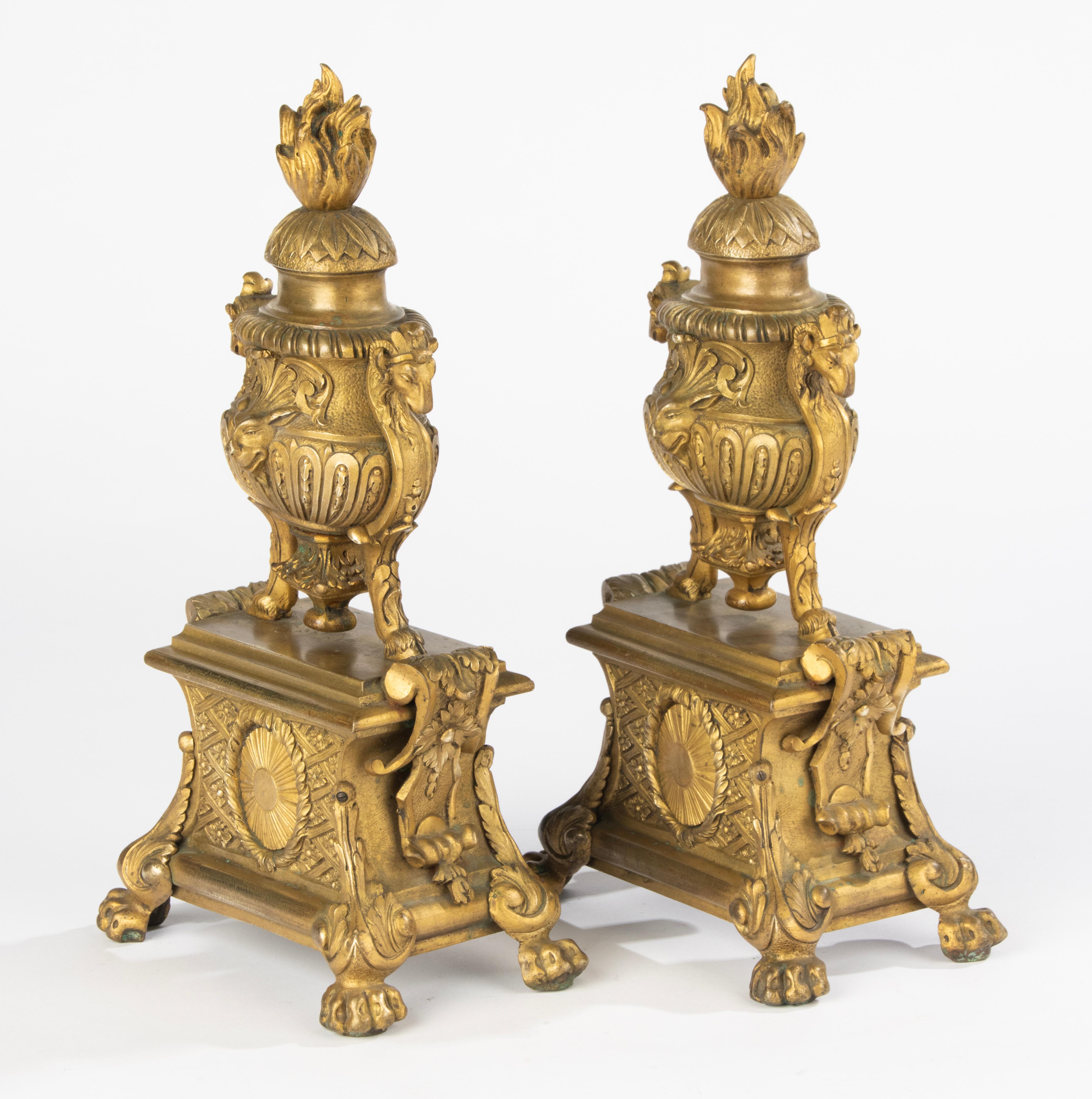 Pareja de Soportes de Chimenea / Andirones de Bronce Dorado - Estilo Renacentista Fines del siglo XIX en venta