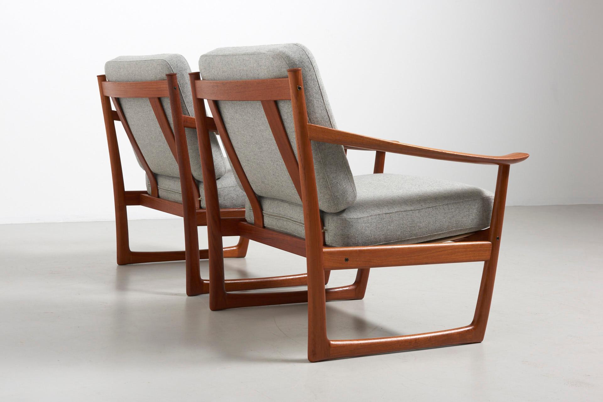 Pair of Lounge Chairs by Peter Hvidt & Orla Mølgaard-Nielsen 3