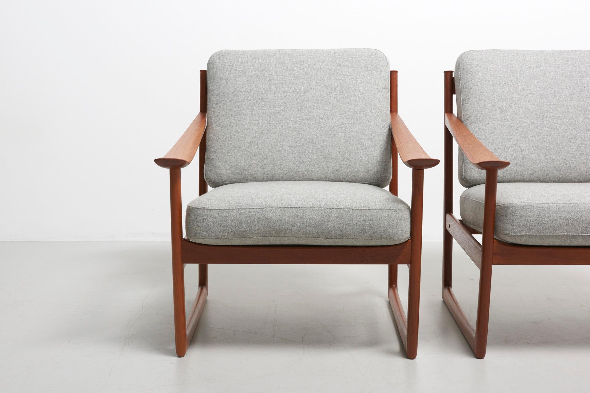 Pair of Lounge Chairs by Peter Hvidt & Orla Mølgaard-Nielsen 1