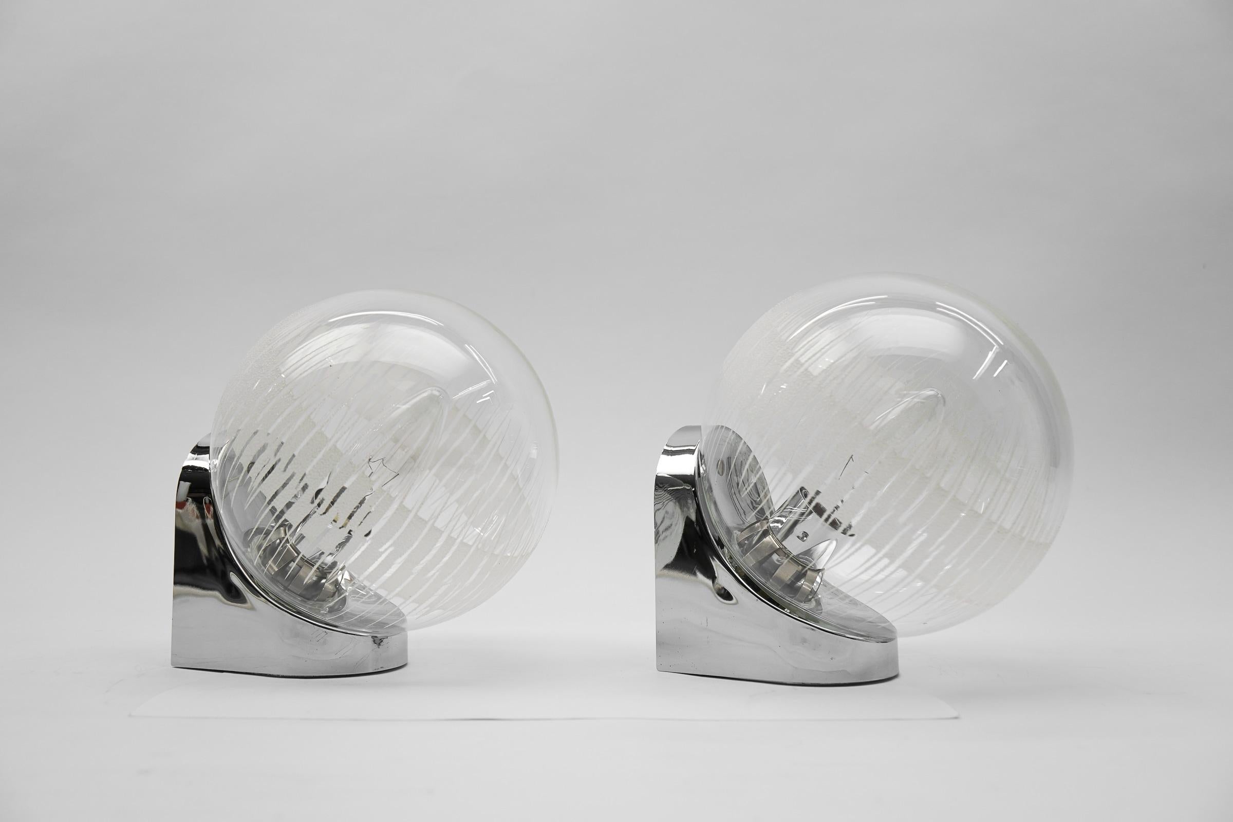 Mid-20th Century Pair Lovely Chrome Wall Lamps with Etched Clear Glass by Hillebrand, 1960s For Sale