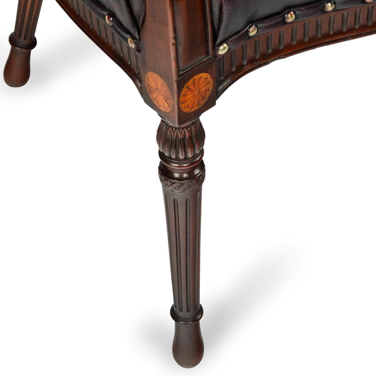 Paar Mahagoni-Sessel im Hepplewhite-Stil aus Mahagoni im Angebot 6