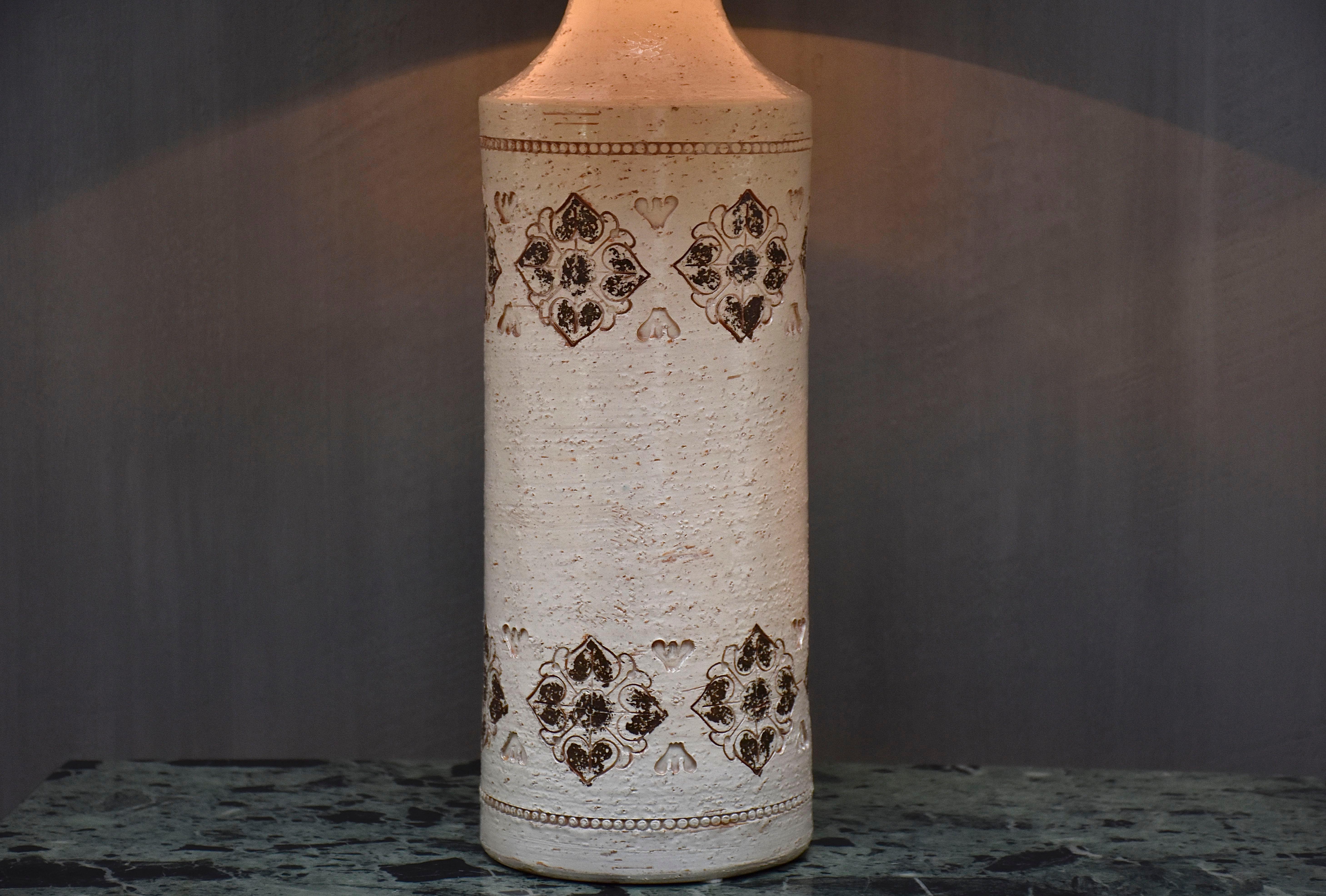 Ein Paar glasierte Keramik-Tischlampen aus der Mitte des Jahrhunderts von Bitossi für Bergboms (Moderne der Mitte des Jahrhunderts) im Angebot