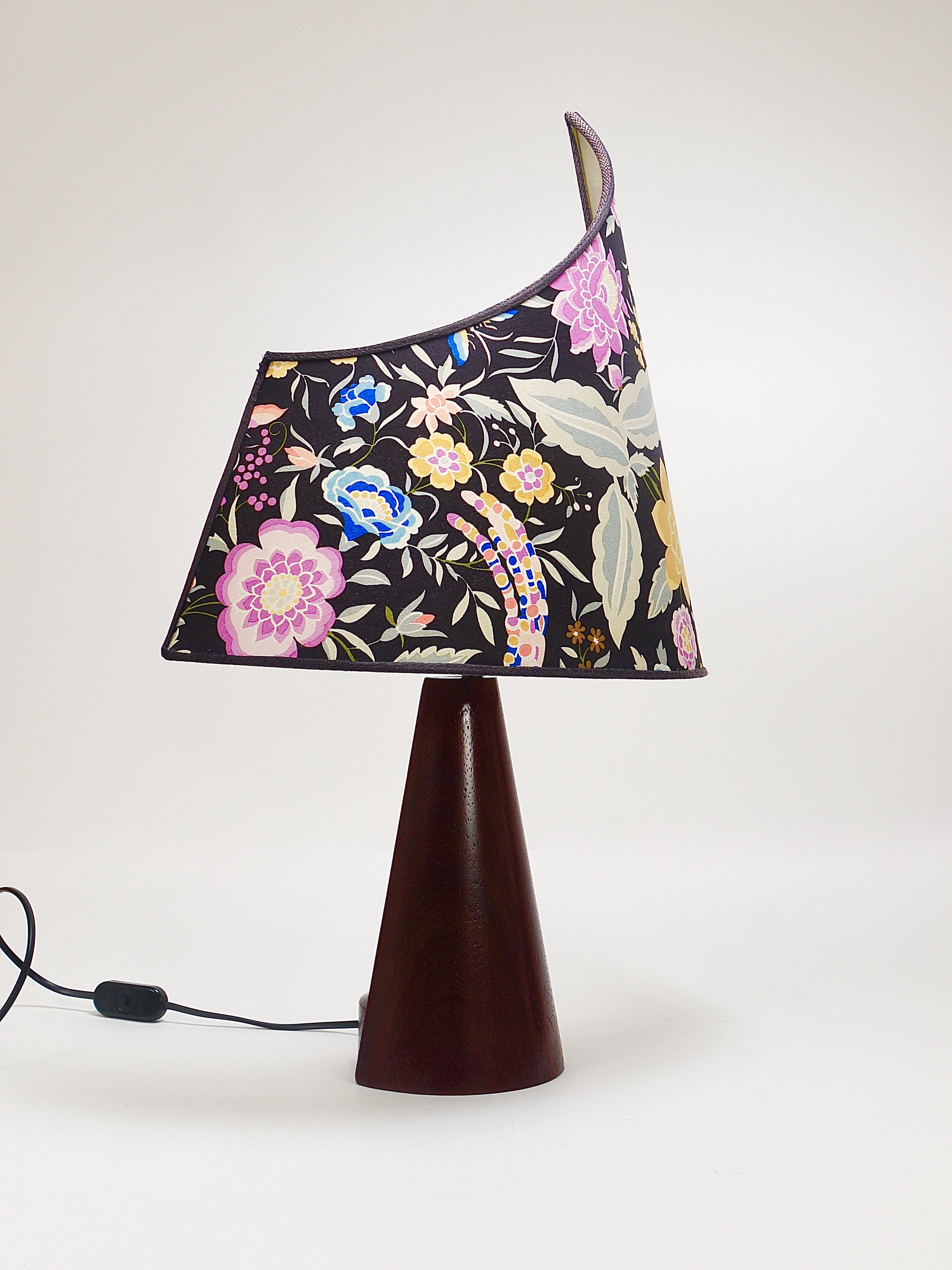 A Pair Missoni Post-Modern Table Side Lamps by Massimo Valloto, Italy, 1980s For Sale 5