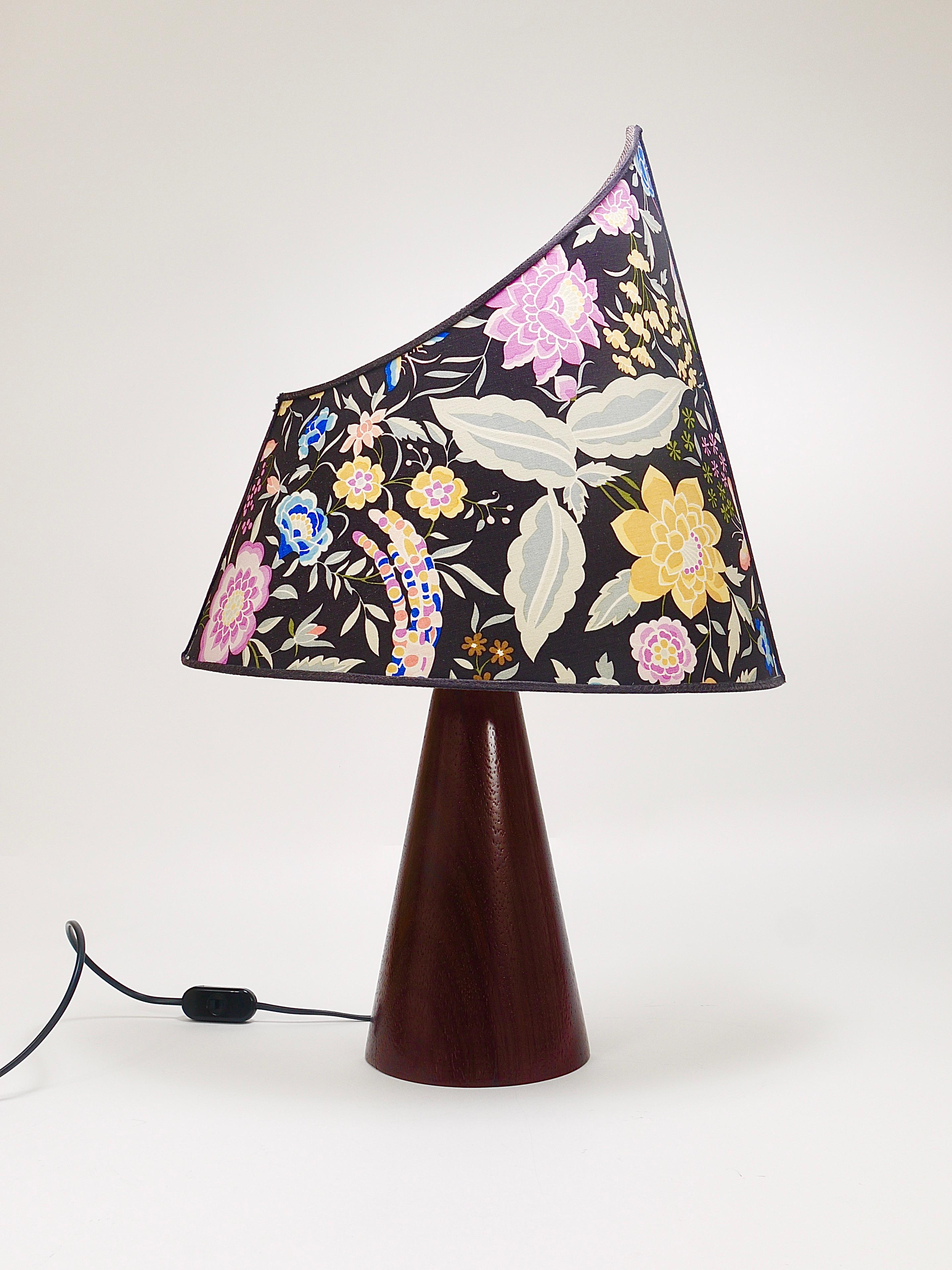 Fine XX secolo Coppia di lampade da tavolo postmoderne Missoni di Massimo Valloto, Italia, anni '80 in vendita