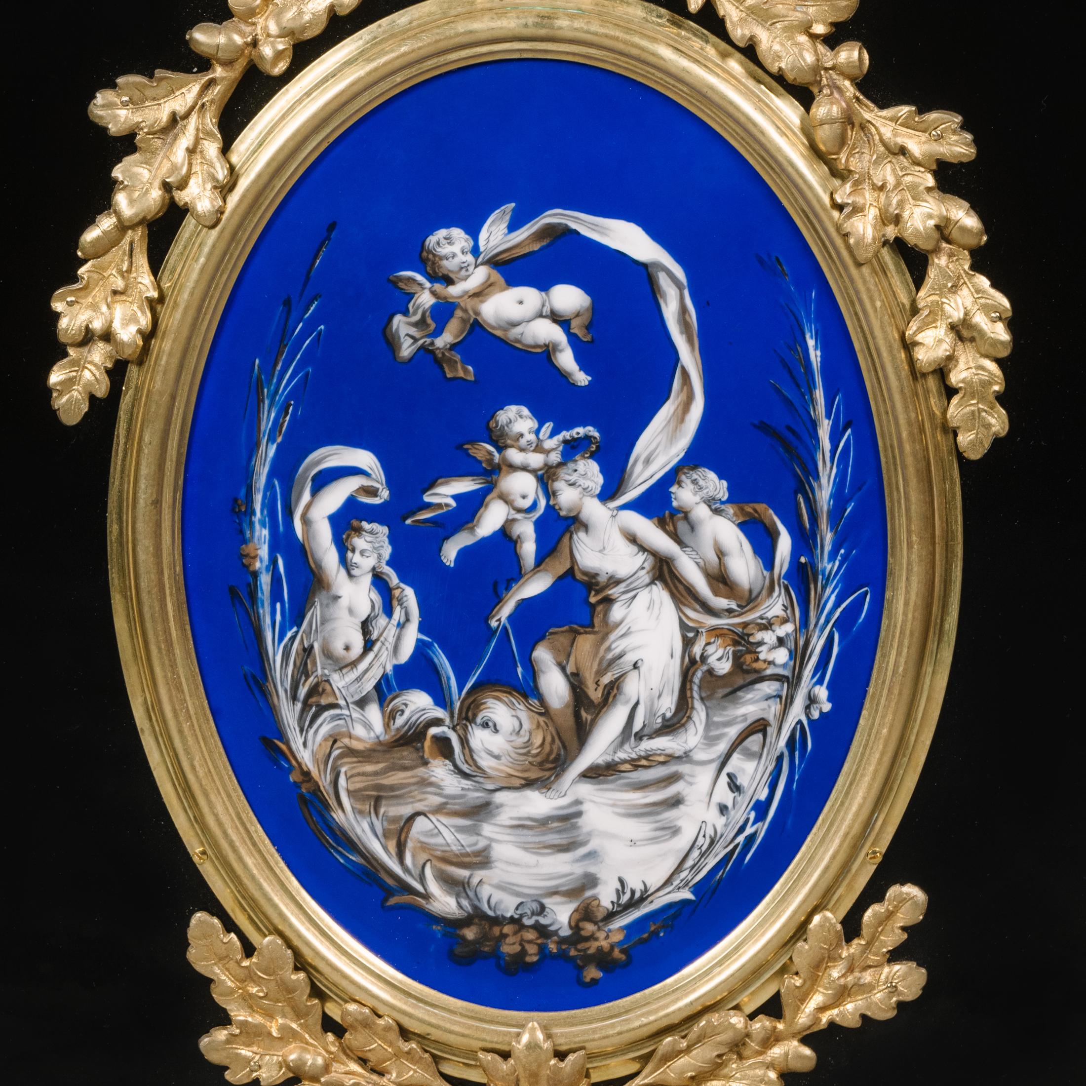 Paire d'armoires Napoléon III en bronze doré et porcelaine montées sur ébène en vente 4