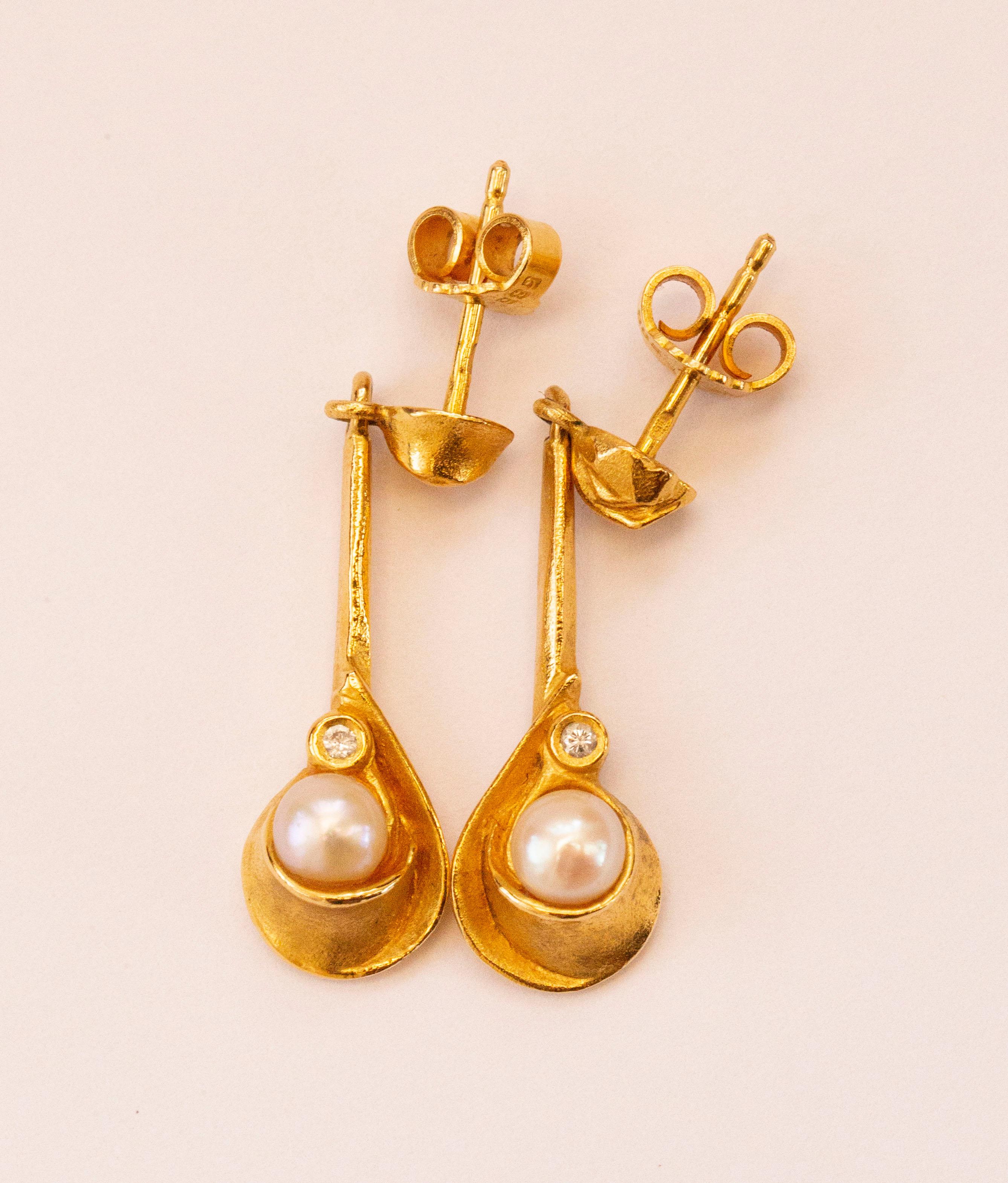 Women's A Pair of 14 Karat Yellow Gold Earrings with Akoya Pearl and Diamond For Sale